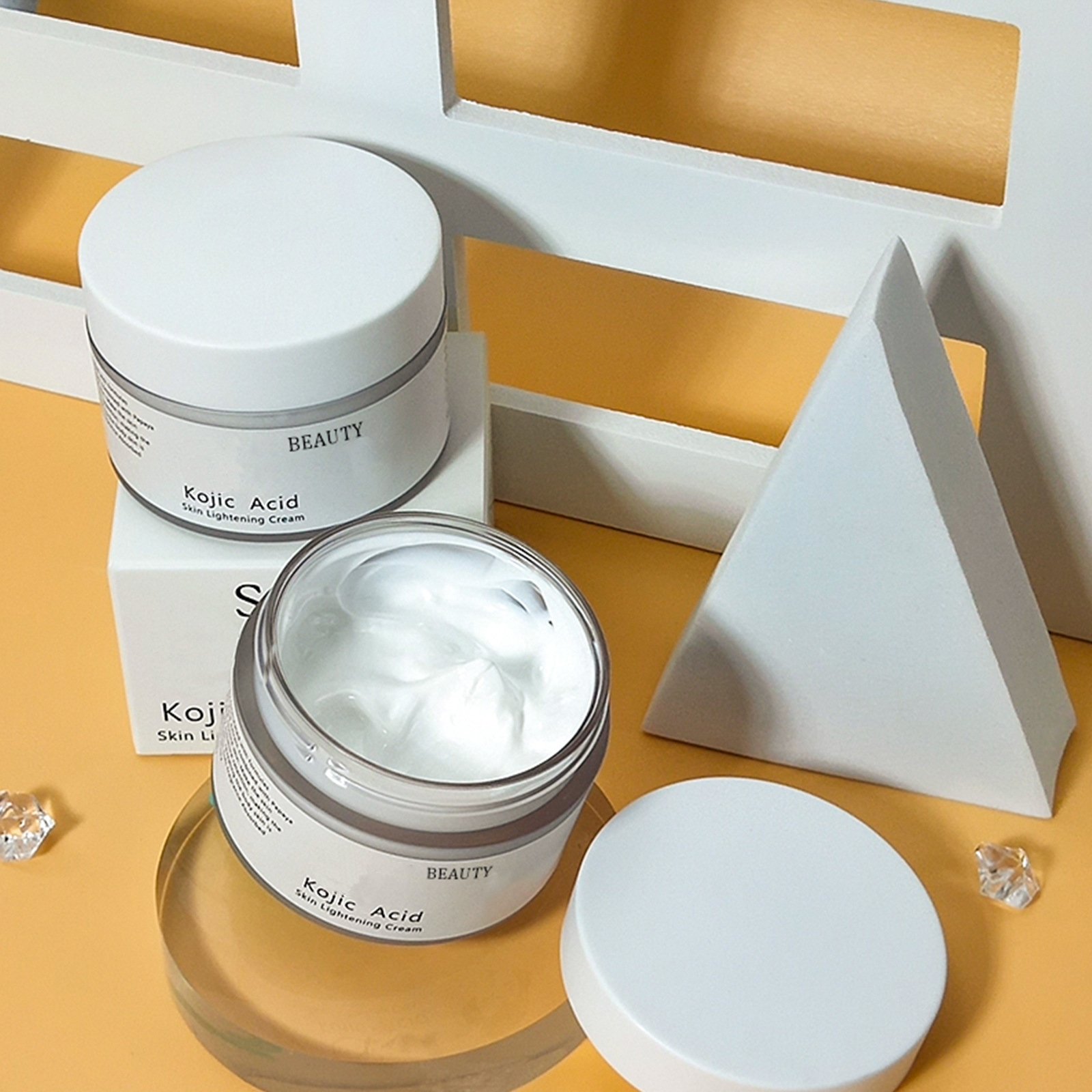 Private Label 50ML Kojic Acid Face Cream Anti-wrinkle Brightening And Moisturizing Skin Care Beauty Whitening Cream OEM