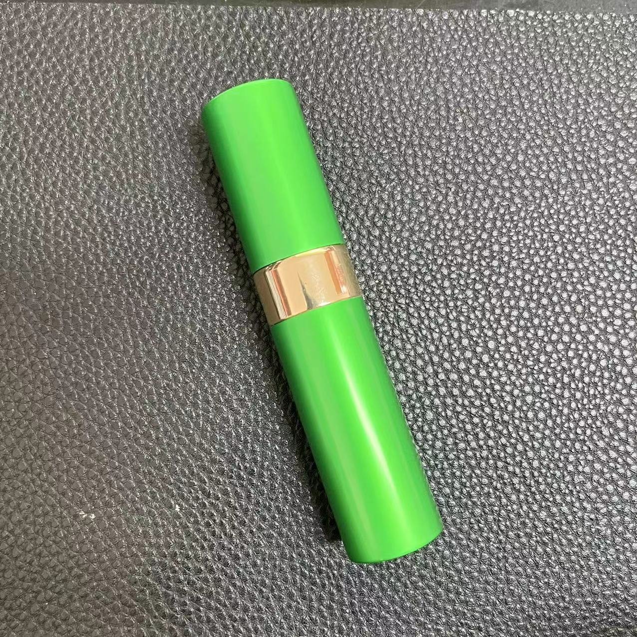 5Ml 8Ml 10Ml Oral Fresh Spray Breath Freshener Portable Twist Up Perfume Atomizer Bottles Pearl Paint Surface with ring