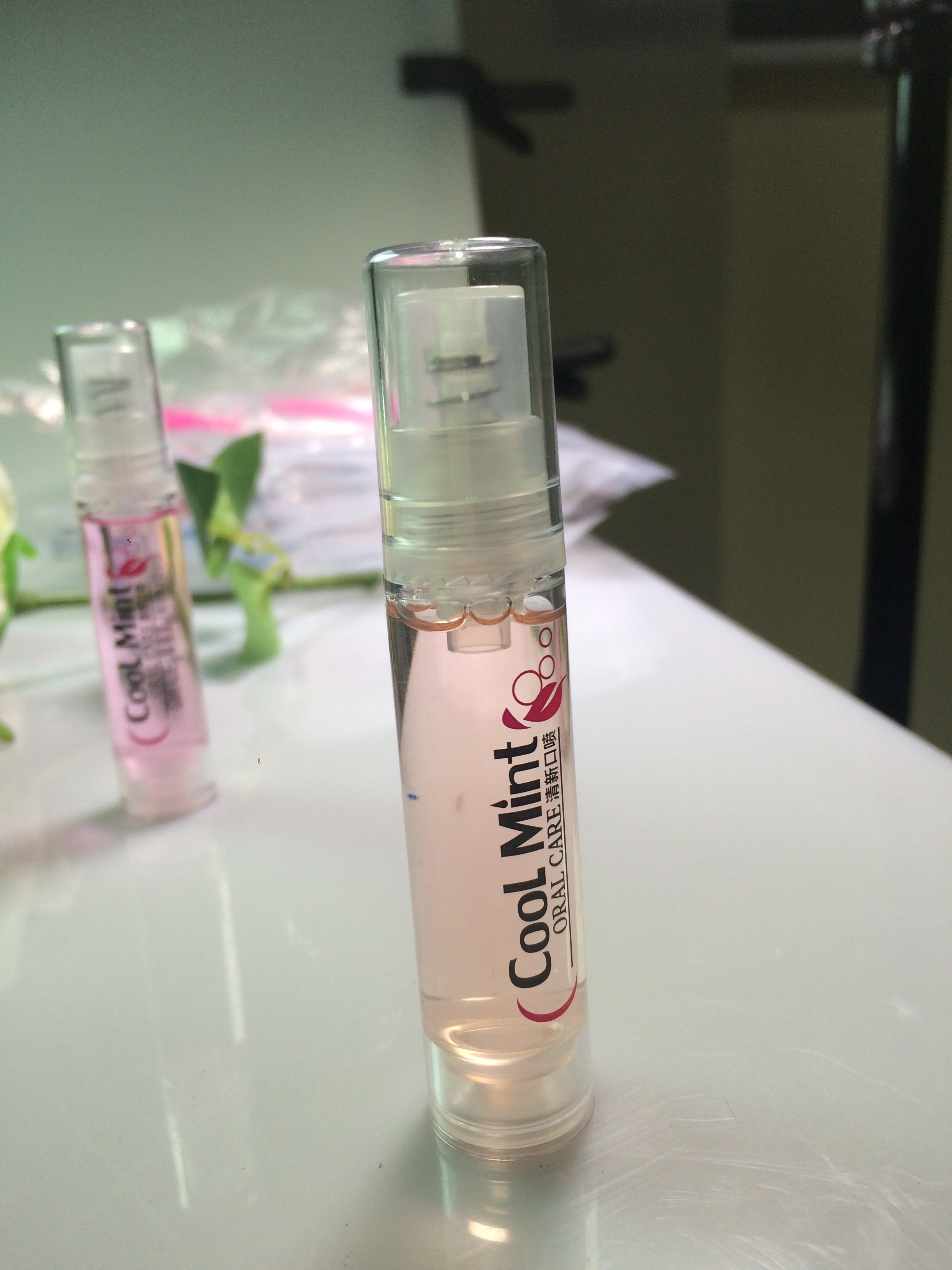 mint flavor Oral care fresh breath mouth spray for bad breath mouth freshener teeth whitening kit with vacuum small bottle