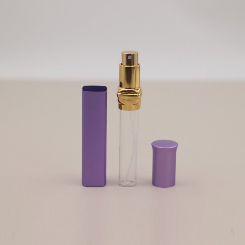 2023 Hot Sales Portable Square Shape Bottles Perfume Fresh Breath Oral Mouth Freshener Spray12ml