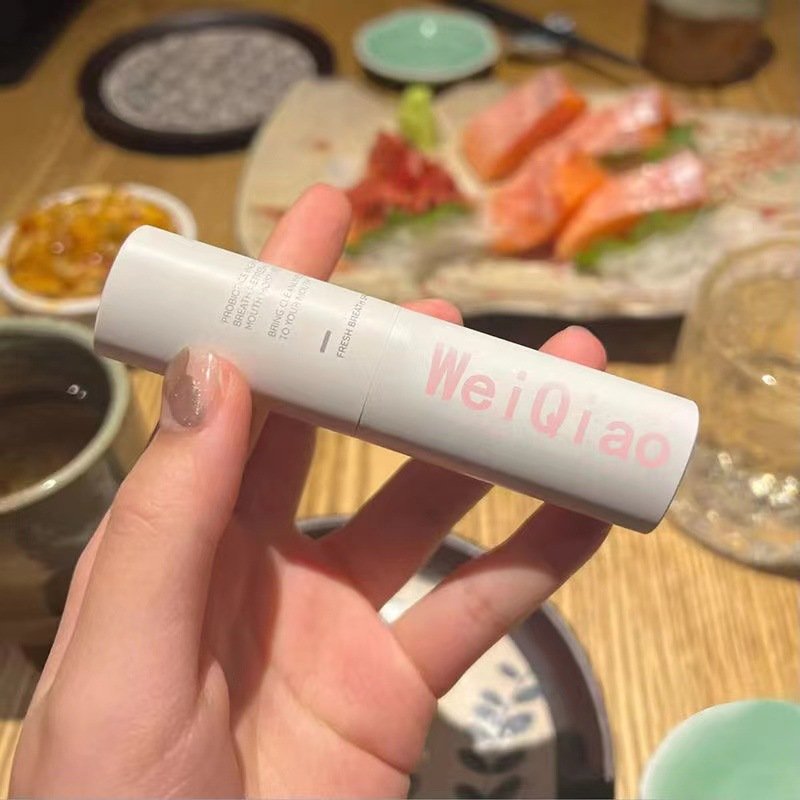 High quality strawberry freshener breath oral mouth moisturizing spray for bad breath