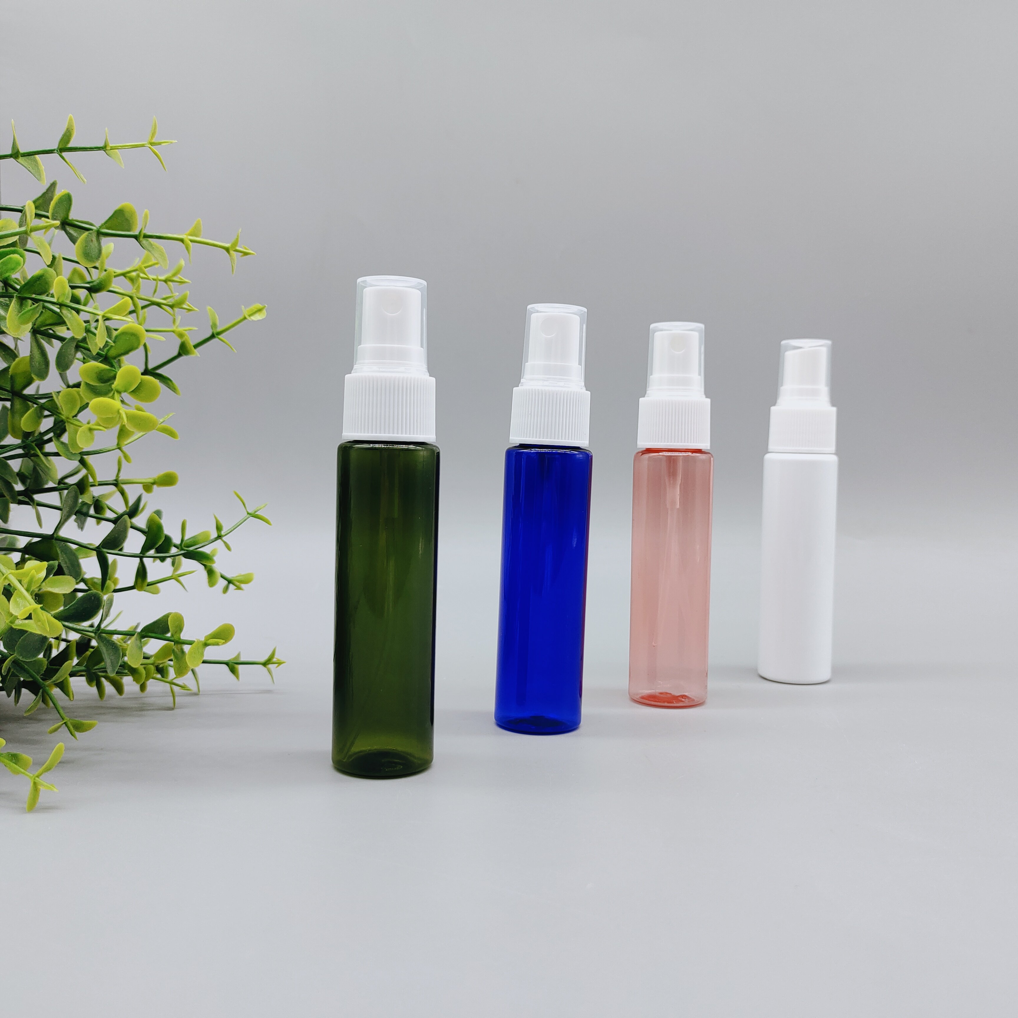 PET 35ml Colorful Plastic Spray Bottle Beauty Packaging Perfume Mouth Breath freshener Packaging