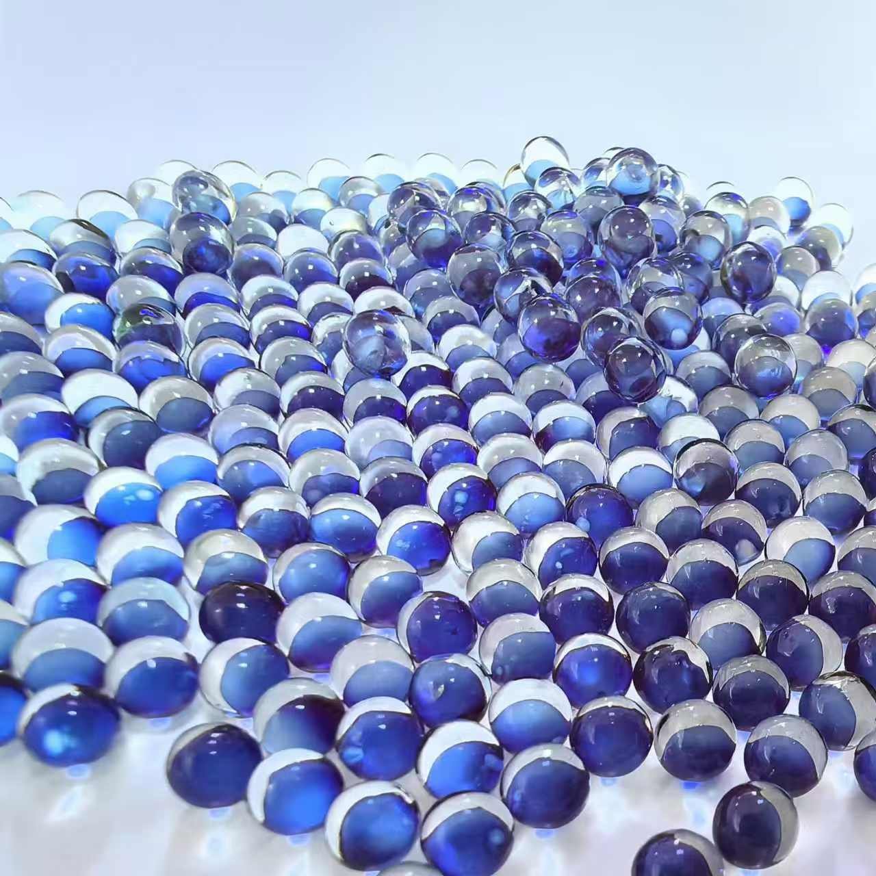 New double-layer mint breath freshener pill, refreshing bursting beads eliminate the smell of smoking