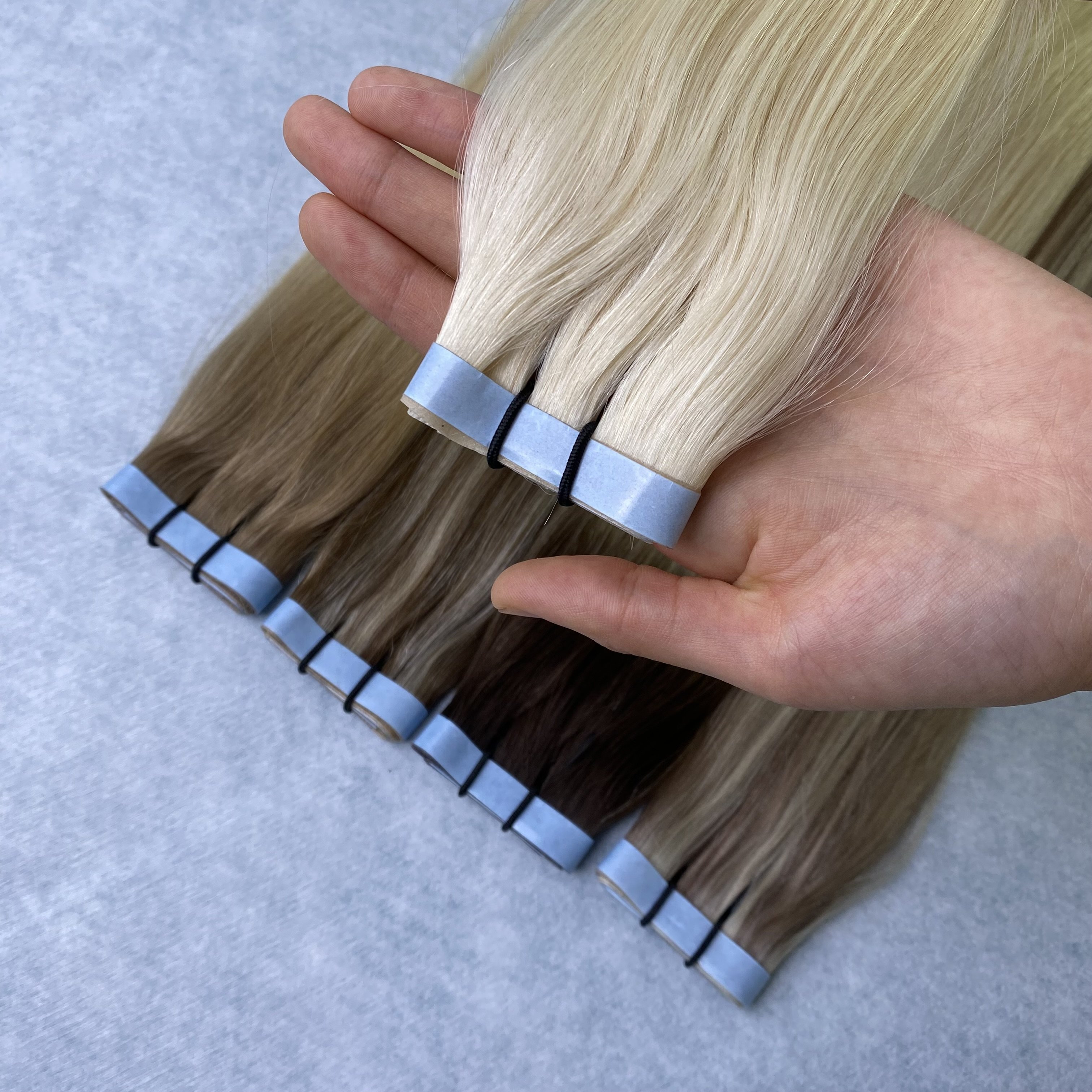 Double-Drawn Russian Human Hair Single Donor Tape Ins Extensions Raw Hair Mini Tape Hair Extensions