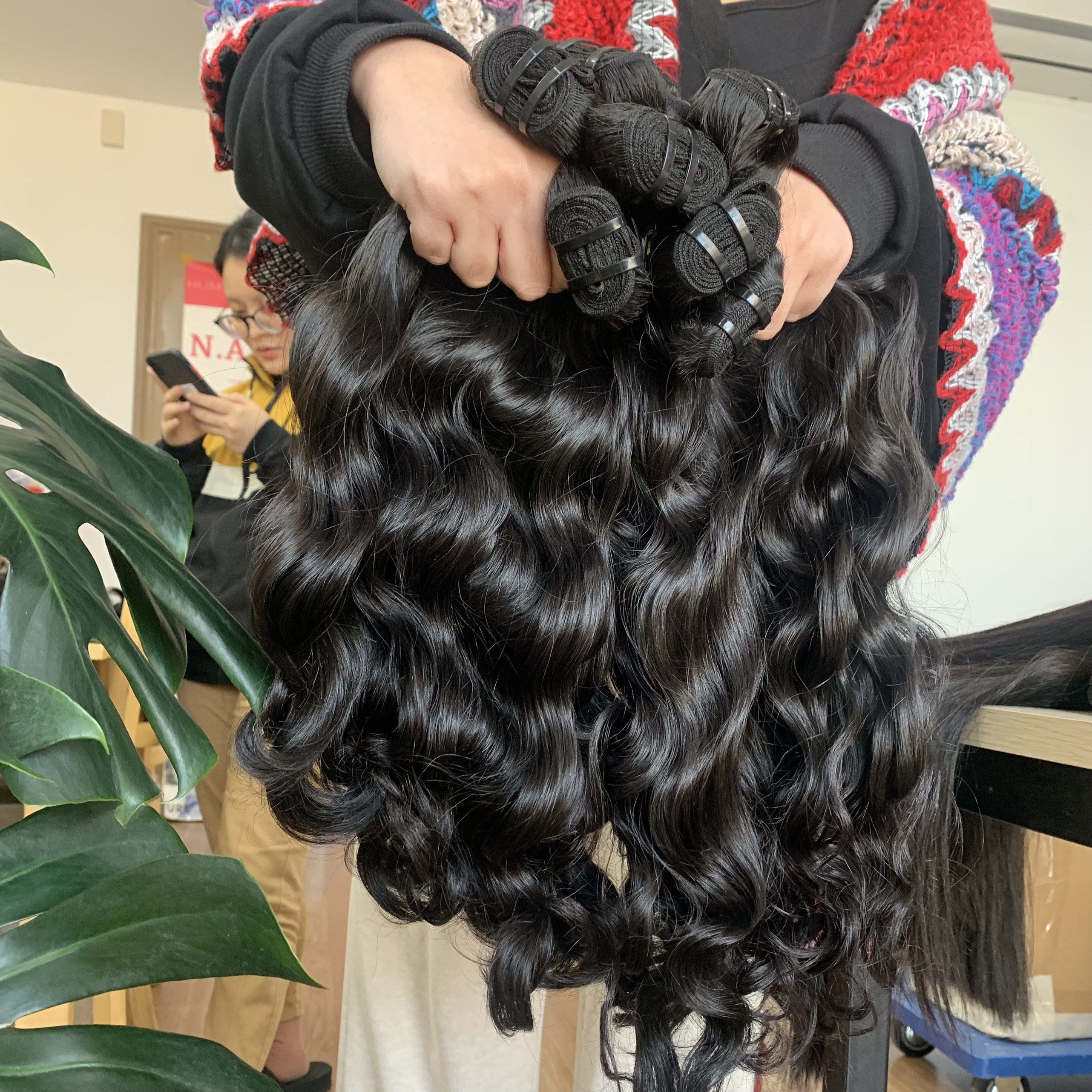 Natural Wave Human Hair Extensions , Vietnamese hair Double Drawn Good Price, Raw Virgin Human Hair Unprocessed Bundles