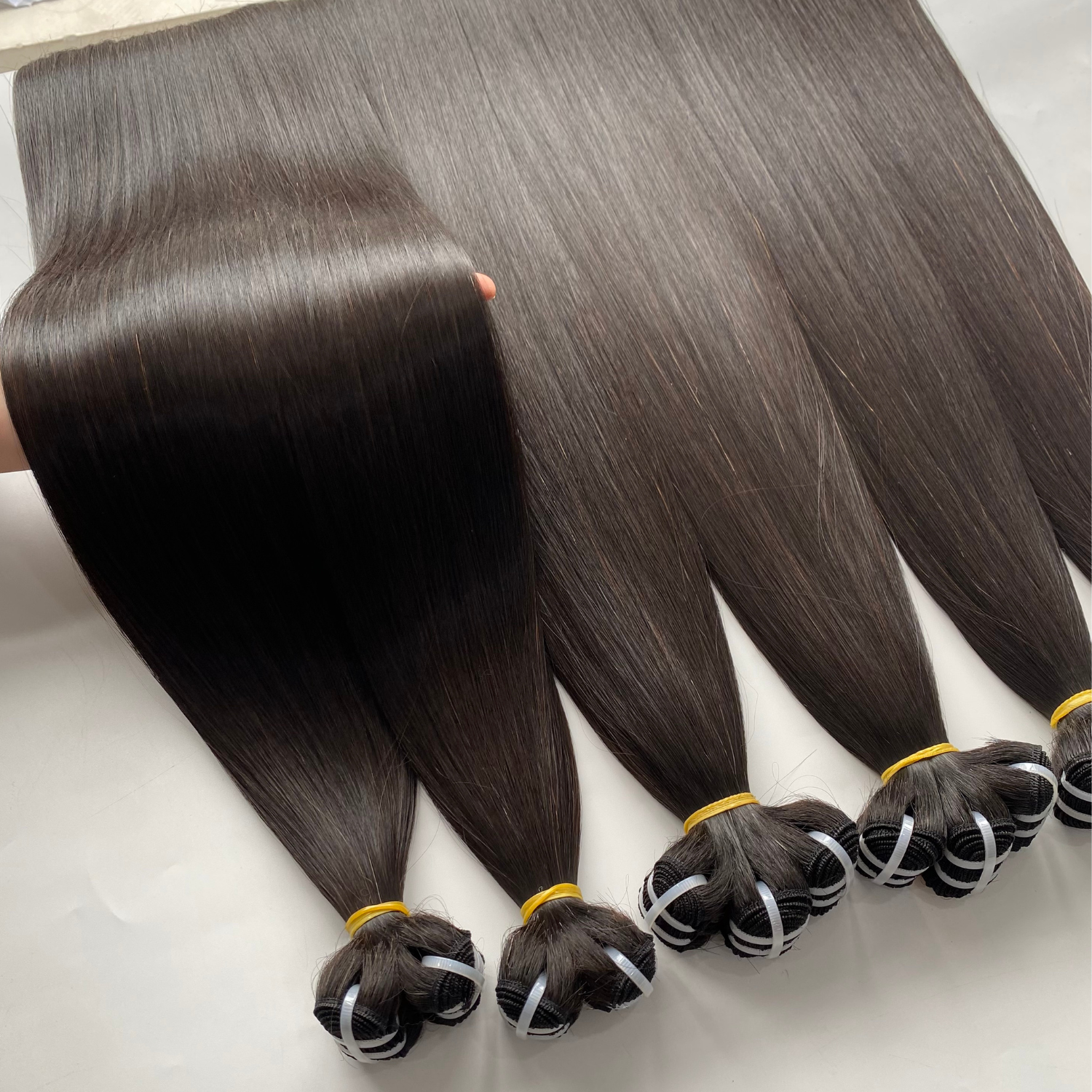 Wholesale Best Quality Super Double Drawn Bone Straight Cuticle Aligned Hair Weft Natural Black Raw Vietnamese Hair Extensions