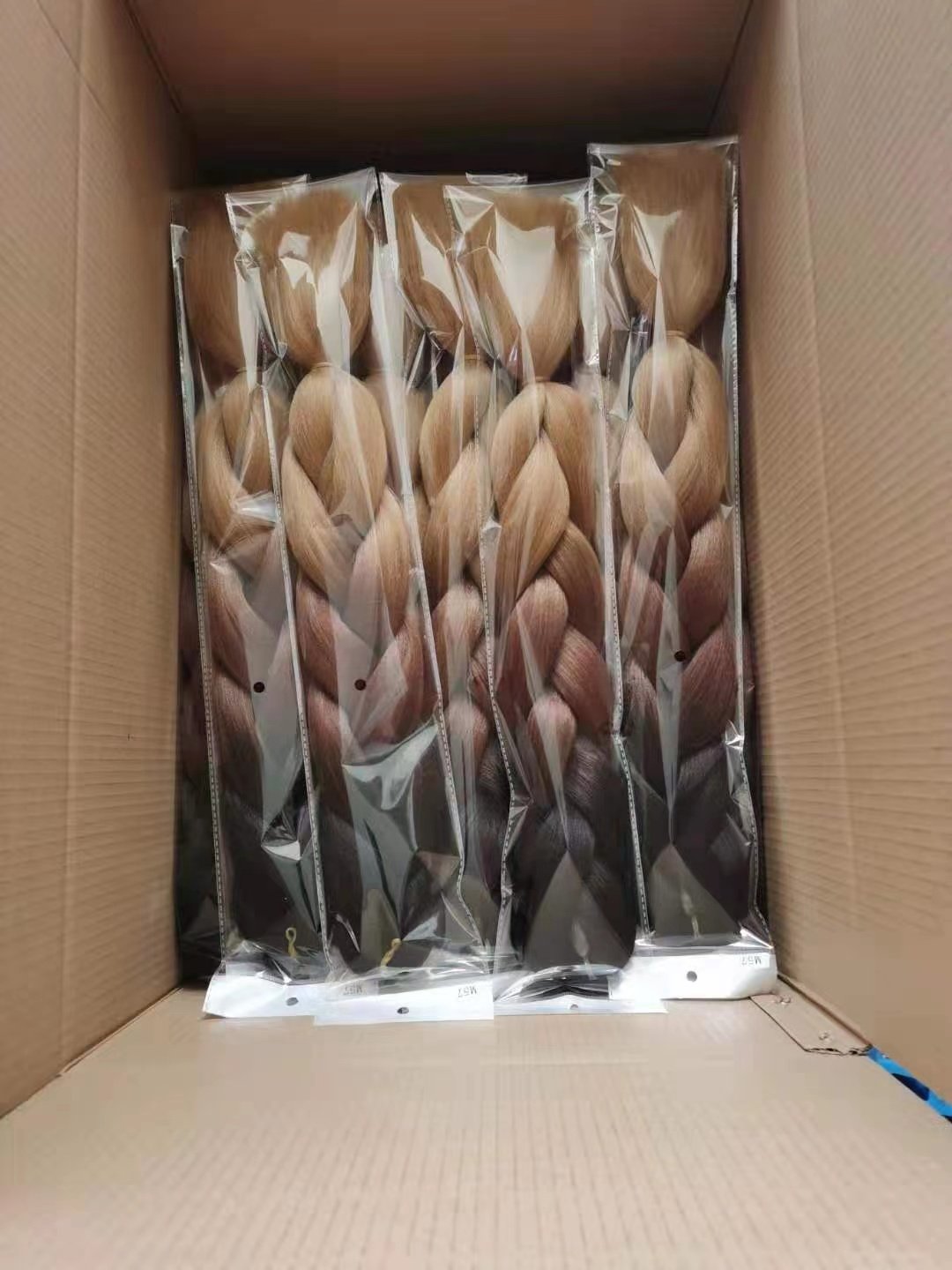 Jumbo Braiding Hair wholesale in bulk Synthetic Hair extension soft light yaki high quality Material Ombre Crochet Braiding Hair