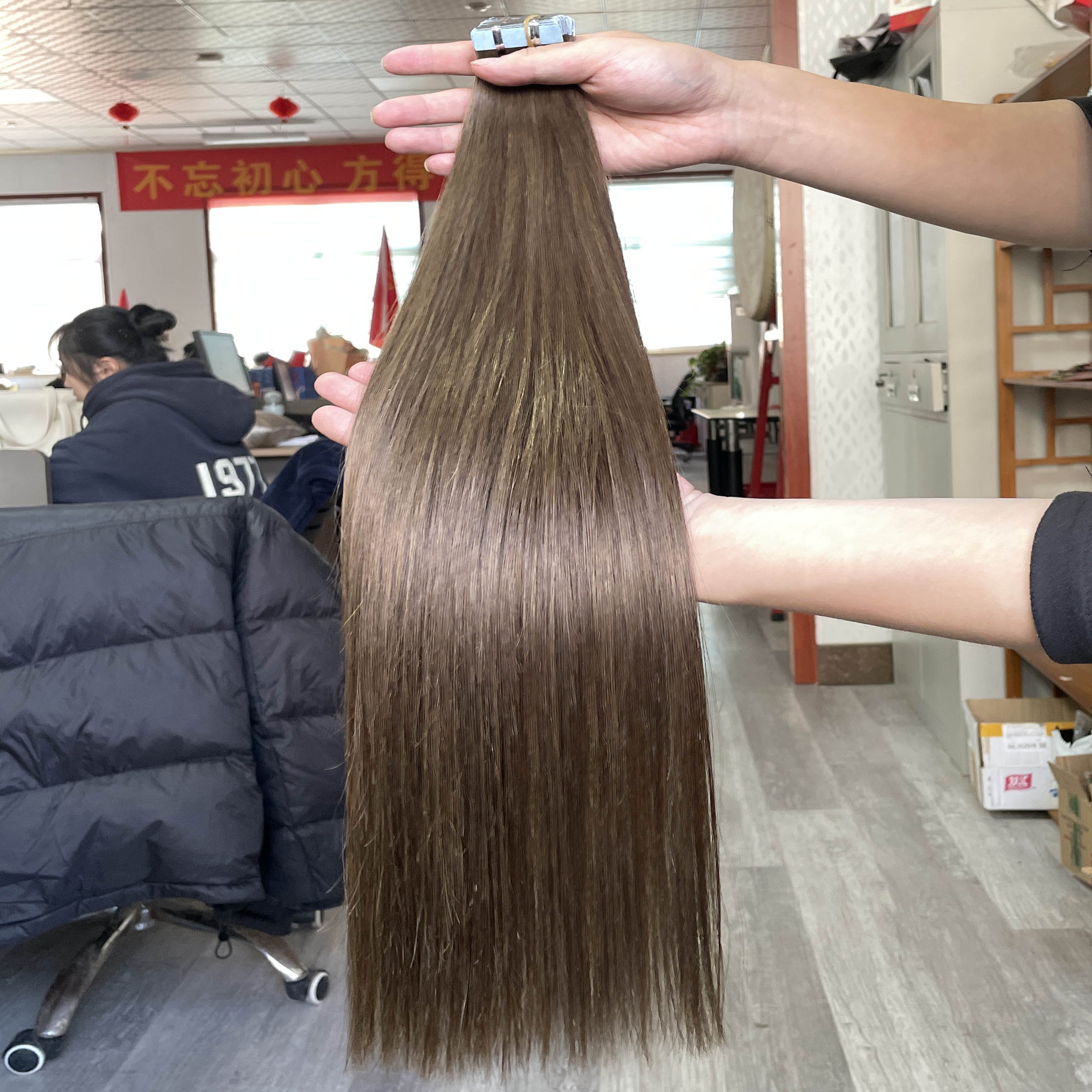 Full Cuticle Tape In Hair Extension Remy Skin Weft Tape Human Hair Extensions 100% Tape In Hair Extensions