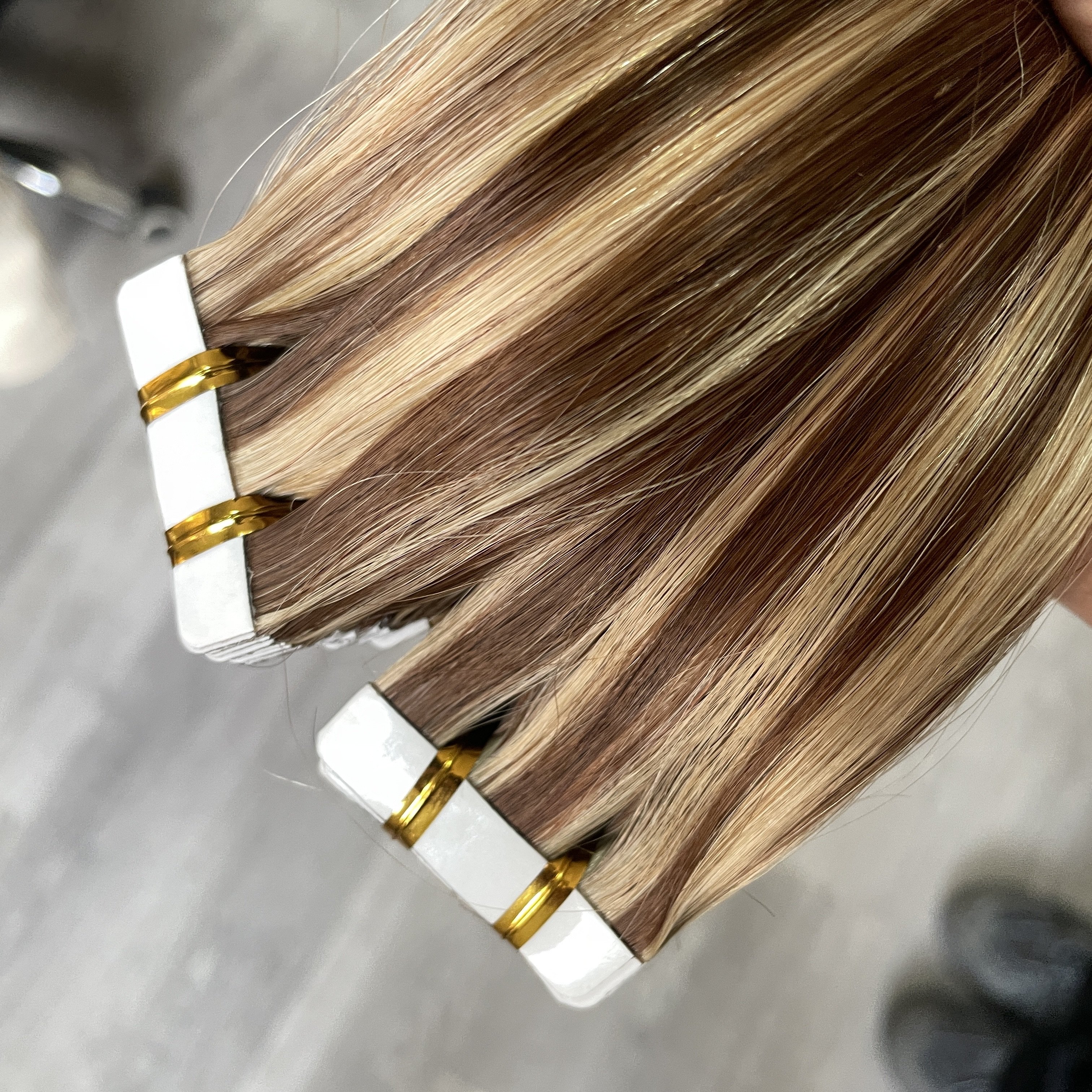 Full Cuticle Tape In Hair Extension Remy Skin Weft Tape Human Hair Extensions 100% Tape In Hair Extensions