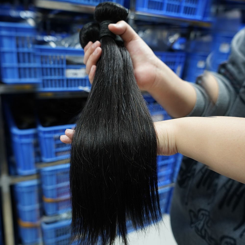 Wholesale Raw Cambodian Hair Bundles Cuticle Aligned Natural Human Hair Bundle Raw Mink Virgin Cheap Human Hair Extension Vendor