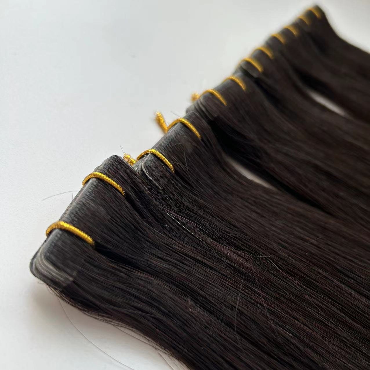 Wholesale Best Quality Russian Remy Hair Extensions Invisible Tape In Hair Raw Natural Cuticle Intact Injection Virgin Tape Hair