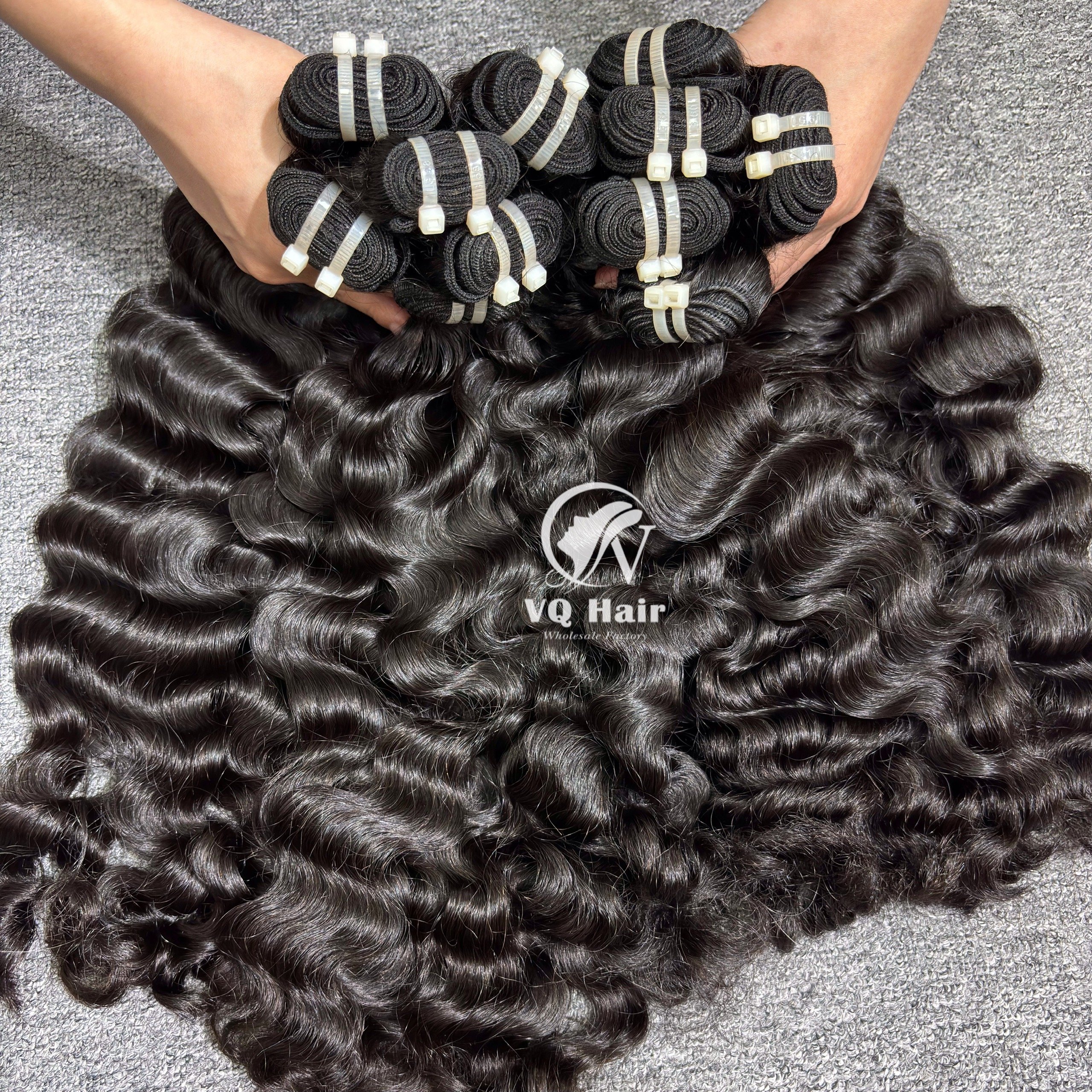 High Quality Raw Wavy Hair 100% Raw Vietnamese Unprocessed Single Donor Hair Loose Deep Wave Human Hair Extensions Wholesale