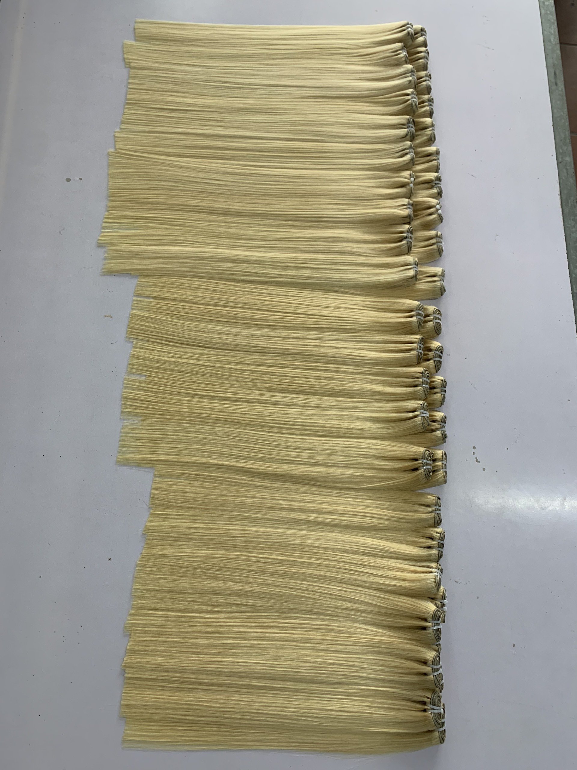 Vietnamese Raw Hair Wholesale Bundles Weft Bone Straight Large Stock Top Quality Virgin Hair 100% Remy Hair