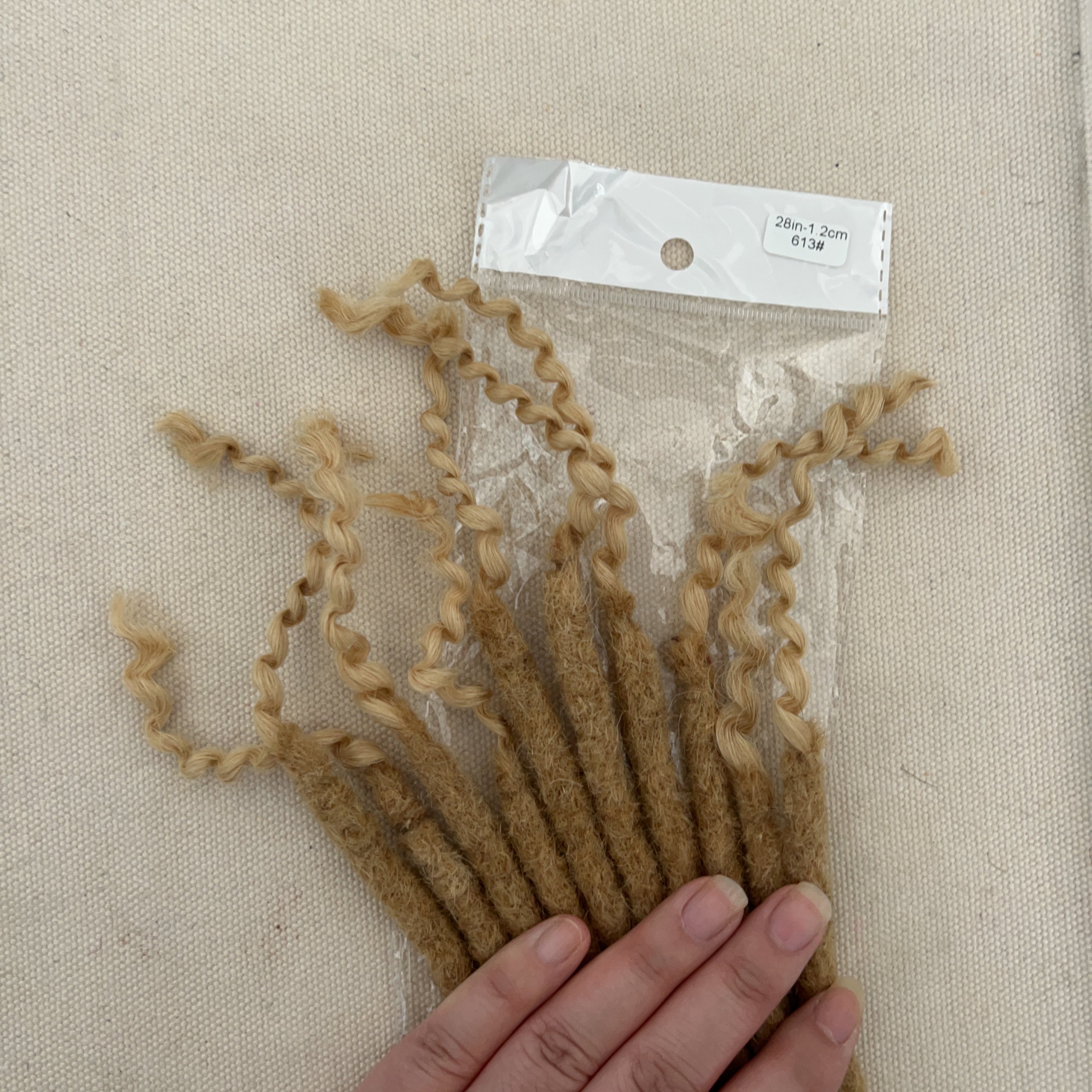 #613 color 28inch 1.2cm blonde curly ends real human hair locks for African black women braiding style Dreadlocks in stock