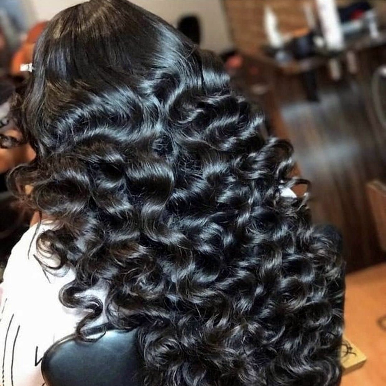 Natural Wave Hair Raw Cuticle Aligned Weave Bundles Extensions ,Sexy lady hair ,100% Cambodia Raw Human Hair
