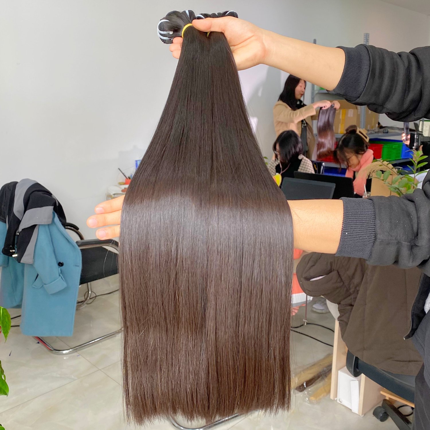 Raw Vietnamese Human Hair Super Double Drawn High Quality Bone Straight Hair Weft Hair Extensions Natural Color Ready To Ship