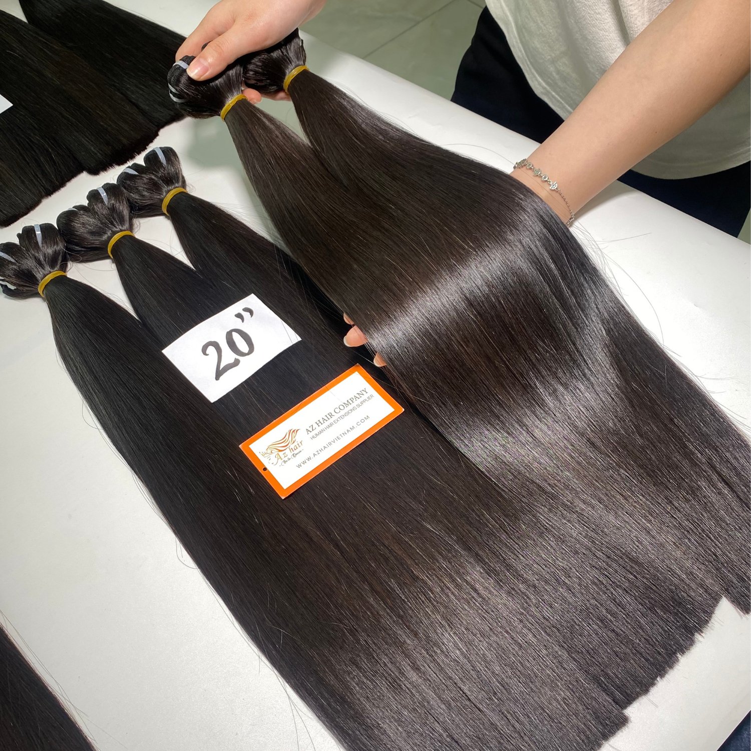 Raw Vietnamese Human Hair Super Double Drawn High Quality Bone Straight Hair Weft Hair Extensions Natural Color Ready To Ship
