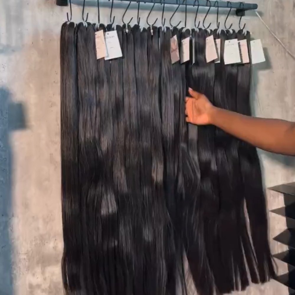 Factory Price Raw Indian Hair Bundles , Mink Virgin Hair Bundles Vendor Wholesale Cuticle Aligned Virgin Human Hair Extension