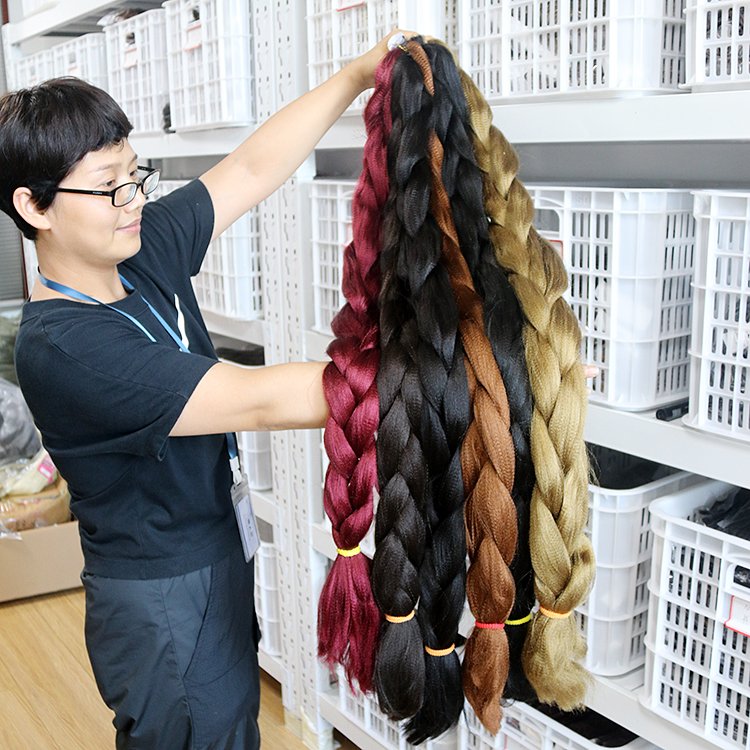 Julianna 100% Kanekalon Fibre Wholesale Braiding Hair 41 Inch 82 165g Ultra Braids Afrelle Fiber Synthetic Hair Extension
