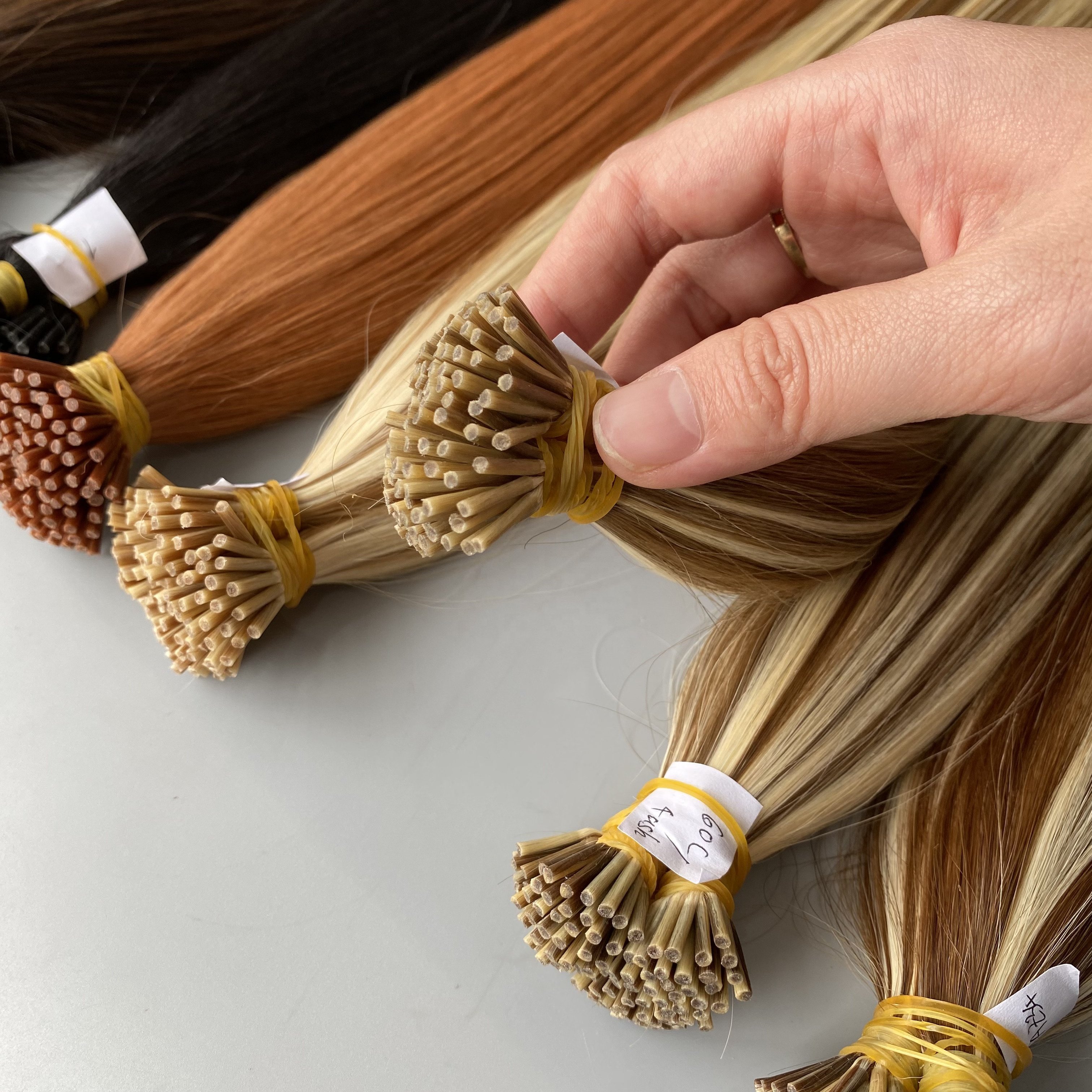 Wholesale I Tip Human Hair Extensions 100% Vietnamese Raw Hair Super Thick and Healthy End Color Black