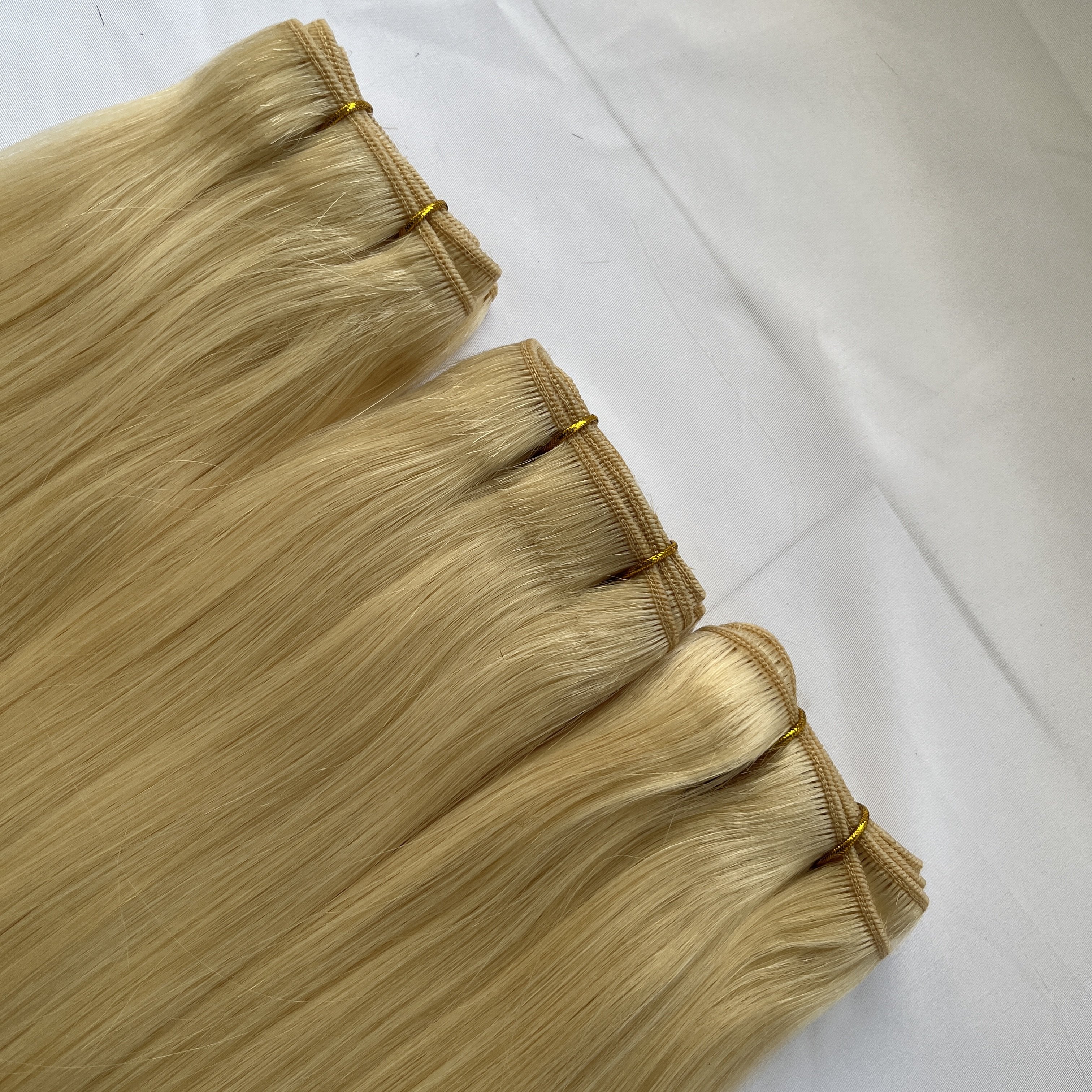 Wholesale 613 Bundles Human Hair Weave Vendor Cuticle Aligned Filipino Hair Raw Virgin Weft Blonde Color 100human Hair Supplier