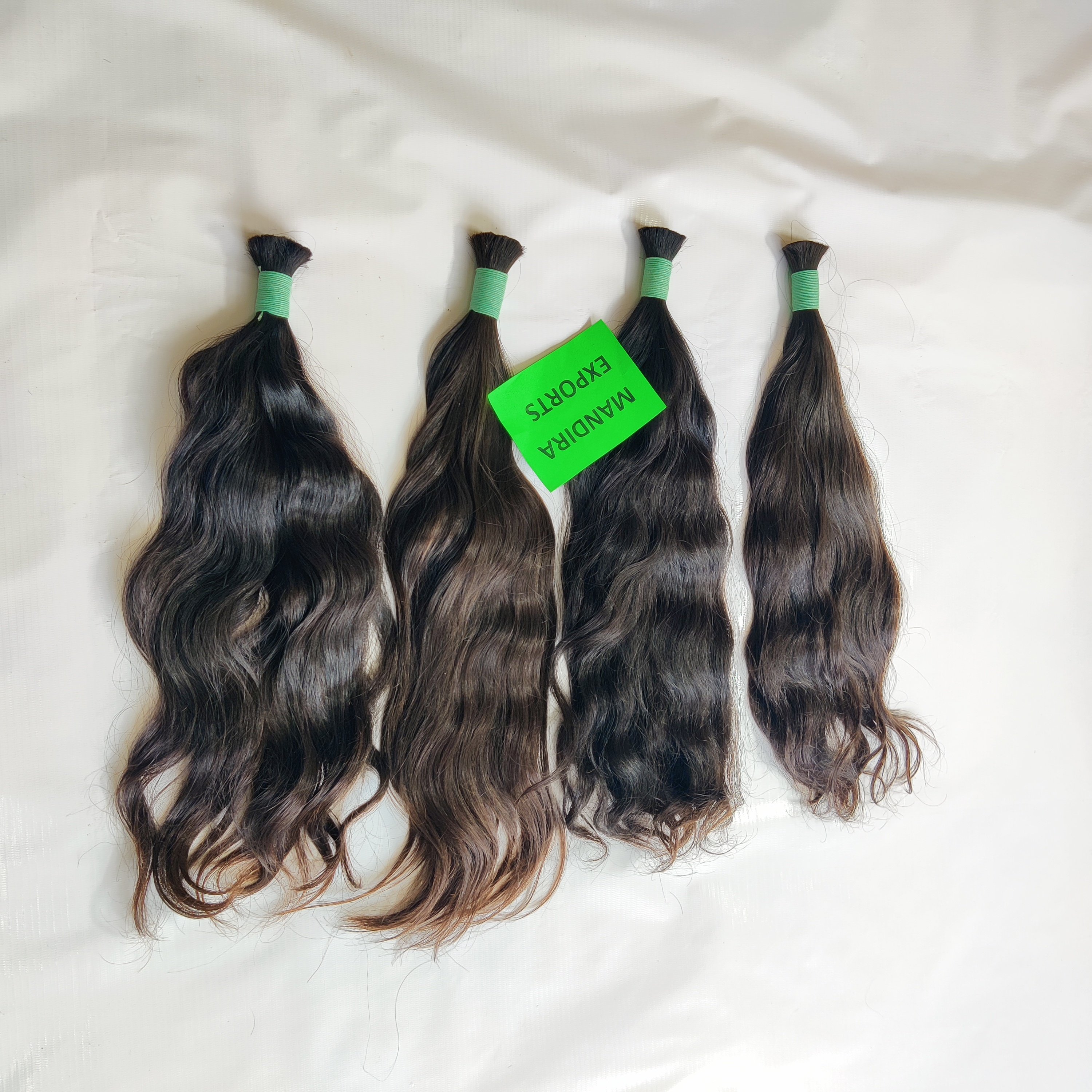 100% Natural unprocessed wavy Bulk virgin vendor temple cuticle aligned raw indian human hair extensions