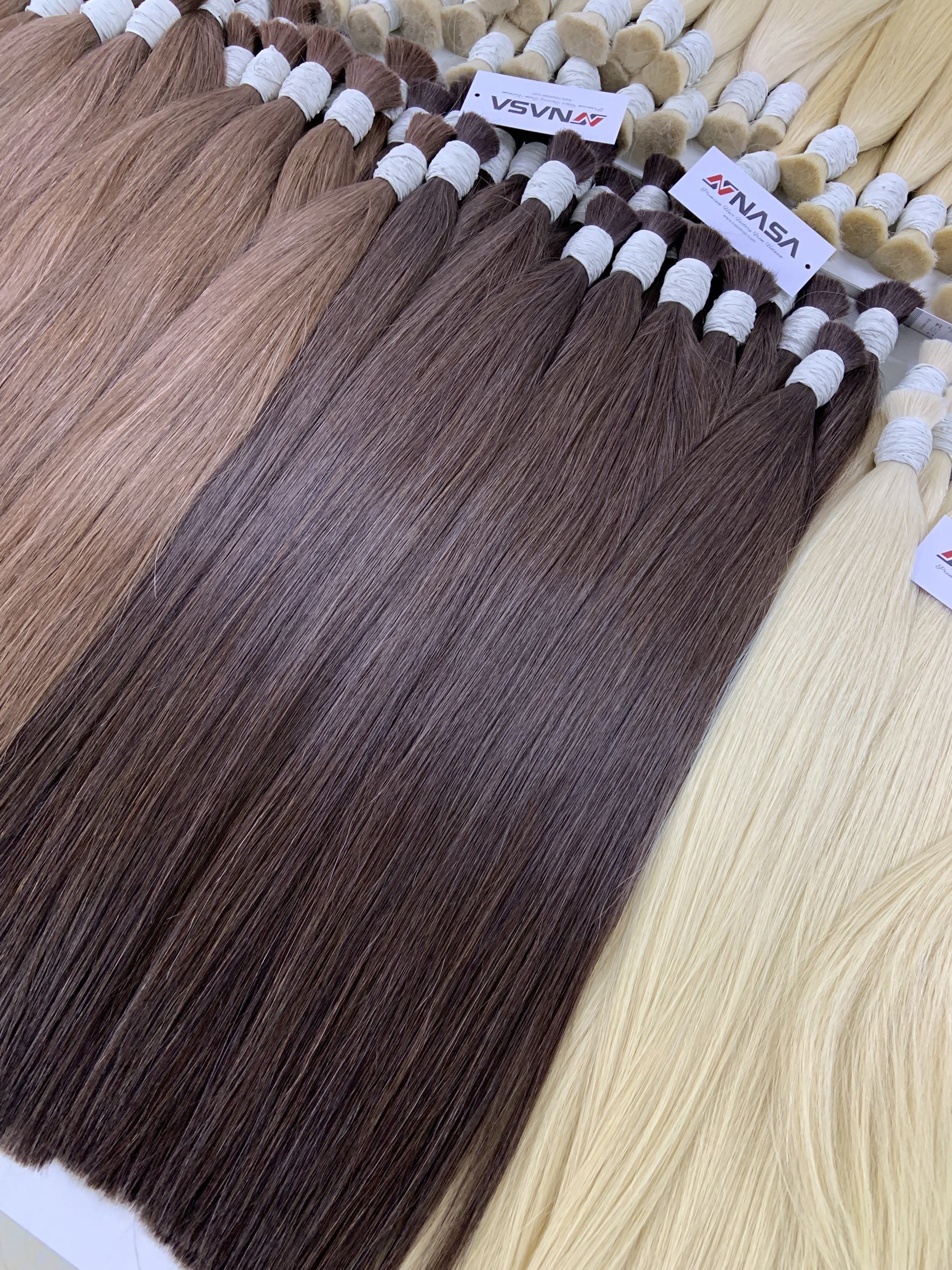 Hair Extensions Dyed Straight and Natural Wave Styles Silky Straight Wave Bulk Hair Weft