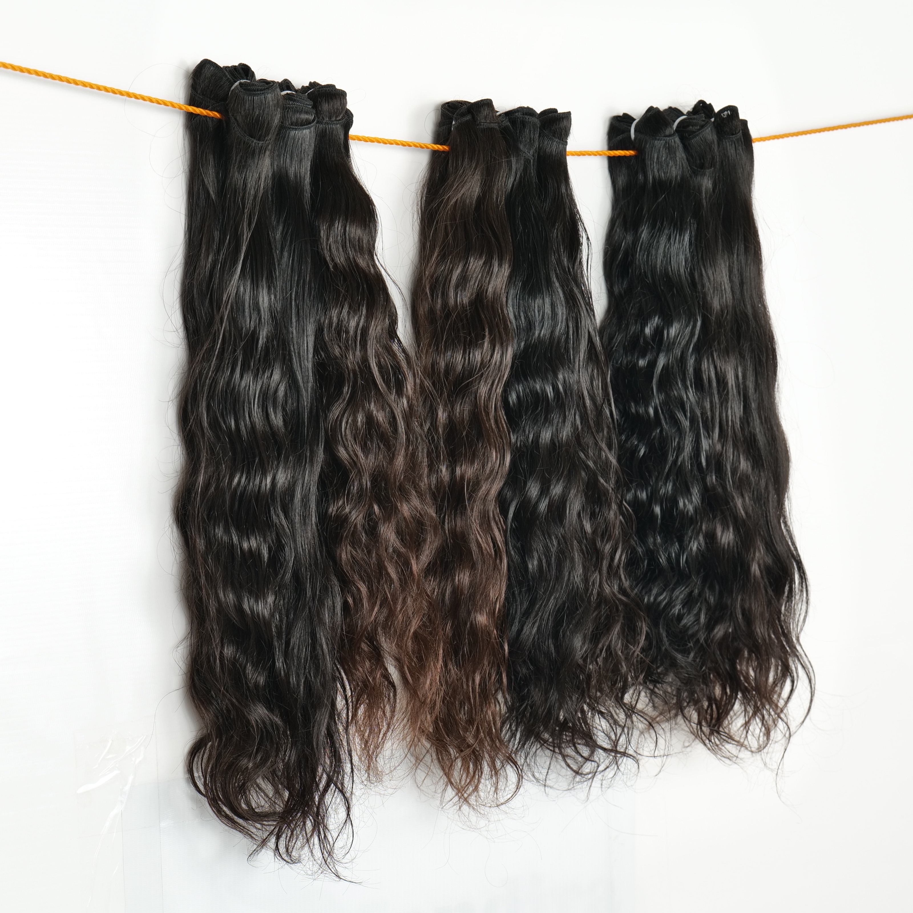 100% Unprocessed Cuticle Aligned wholesale Natural wavy Loose Deep Wave Bundles Black Color Temple Indian Human Hair Extensions