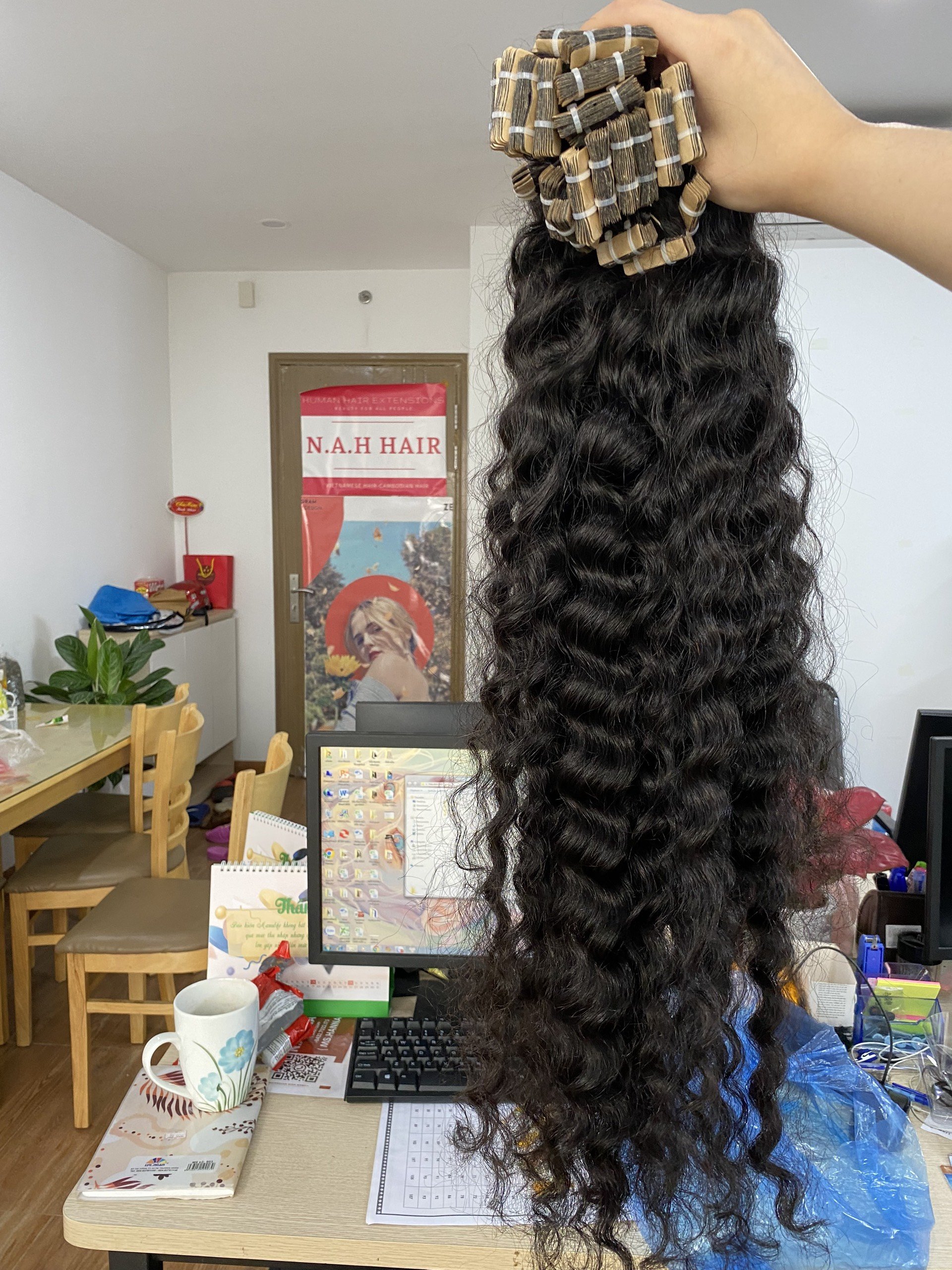 Wholesale Hot Selling Natural wavy Human Hair Extensions, Hair Cuticle with Tape Ins Extension, Natural Tape In Hair Exte