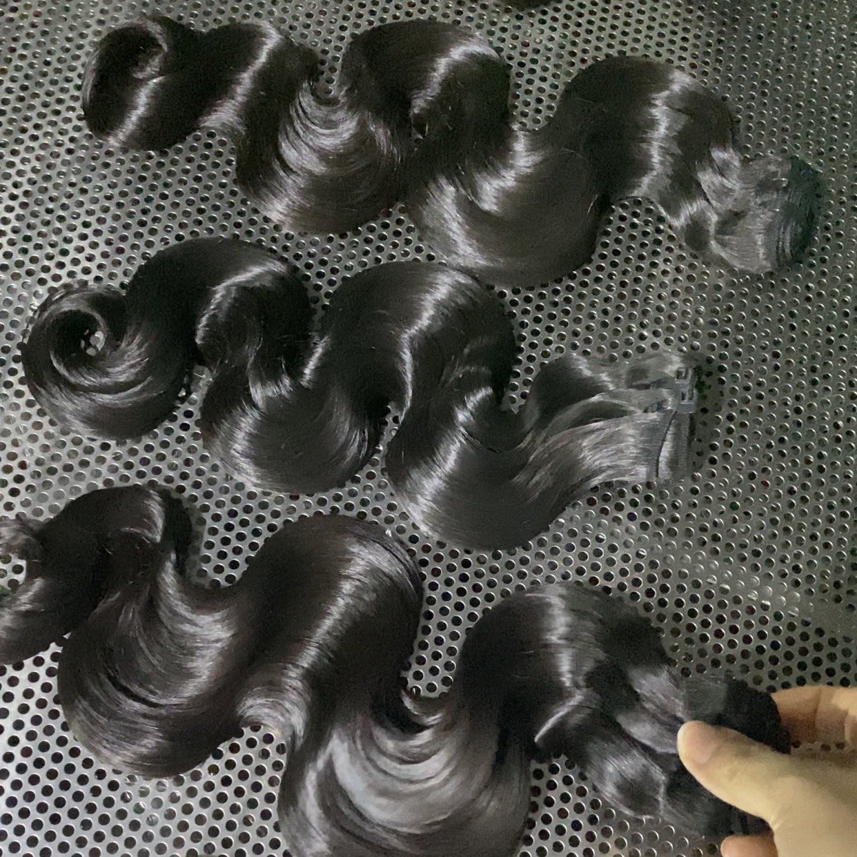 TAKAHAIR VIETNAM Vietnam Curly Virgin Human Hair Extension Color Double Drawn Human Hair Bundle Wholesale Affordable price