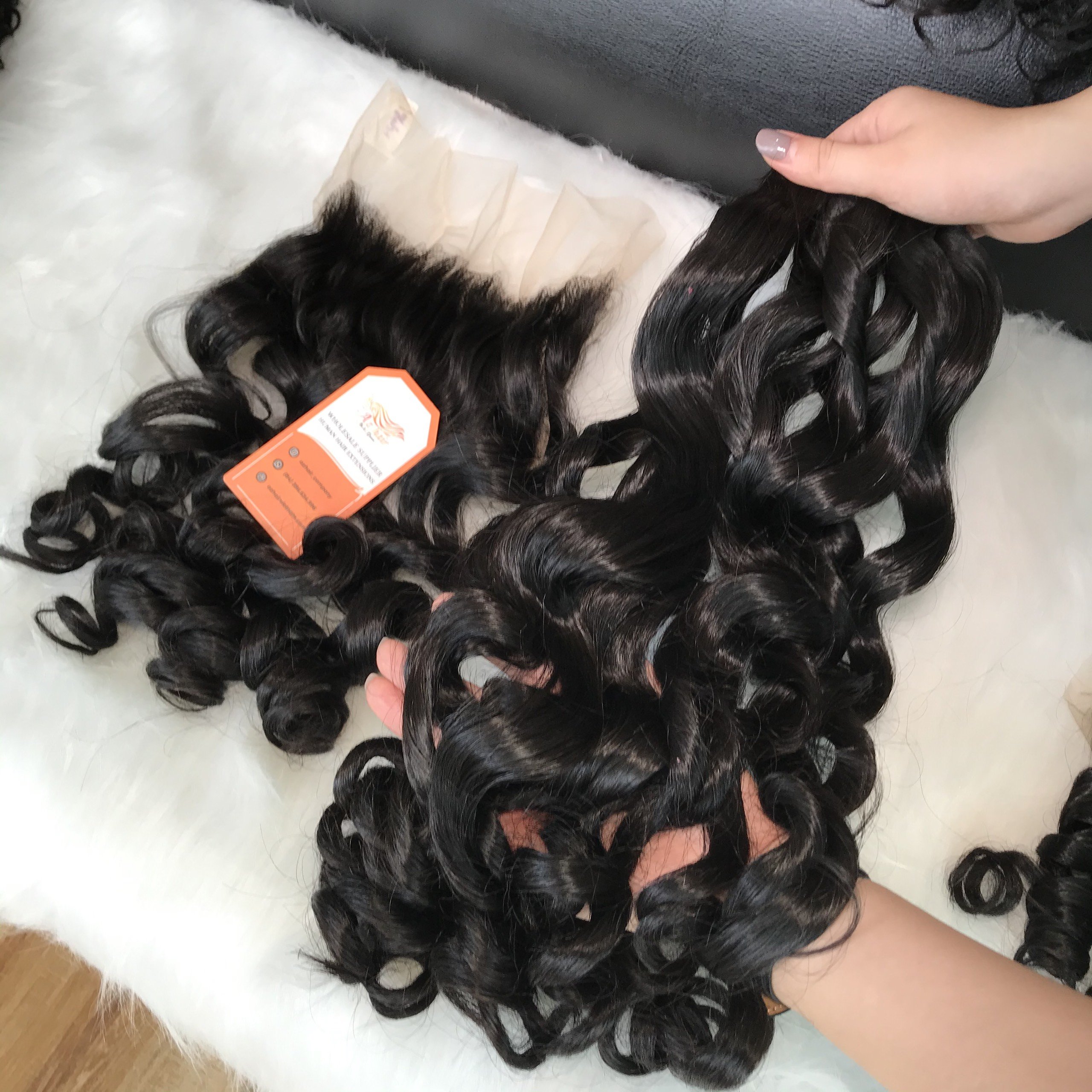 High Quality Wholesale Human Hair Extensions Ocean Wavy Style Customizable Service Fast Worldwide Shipping Large Stock