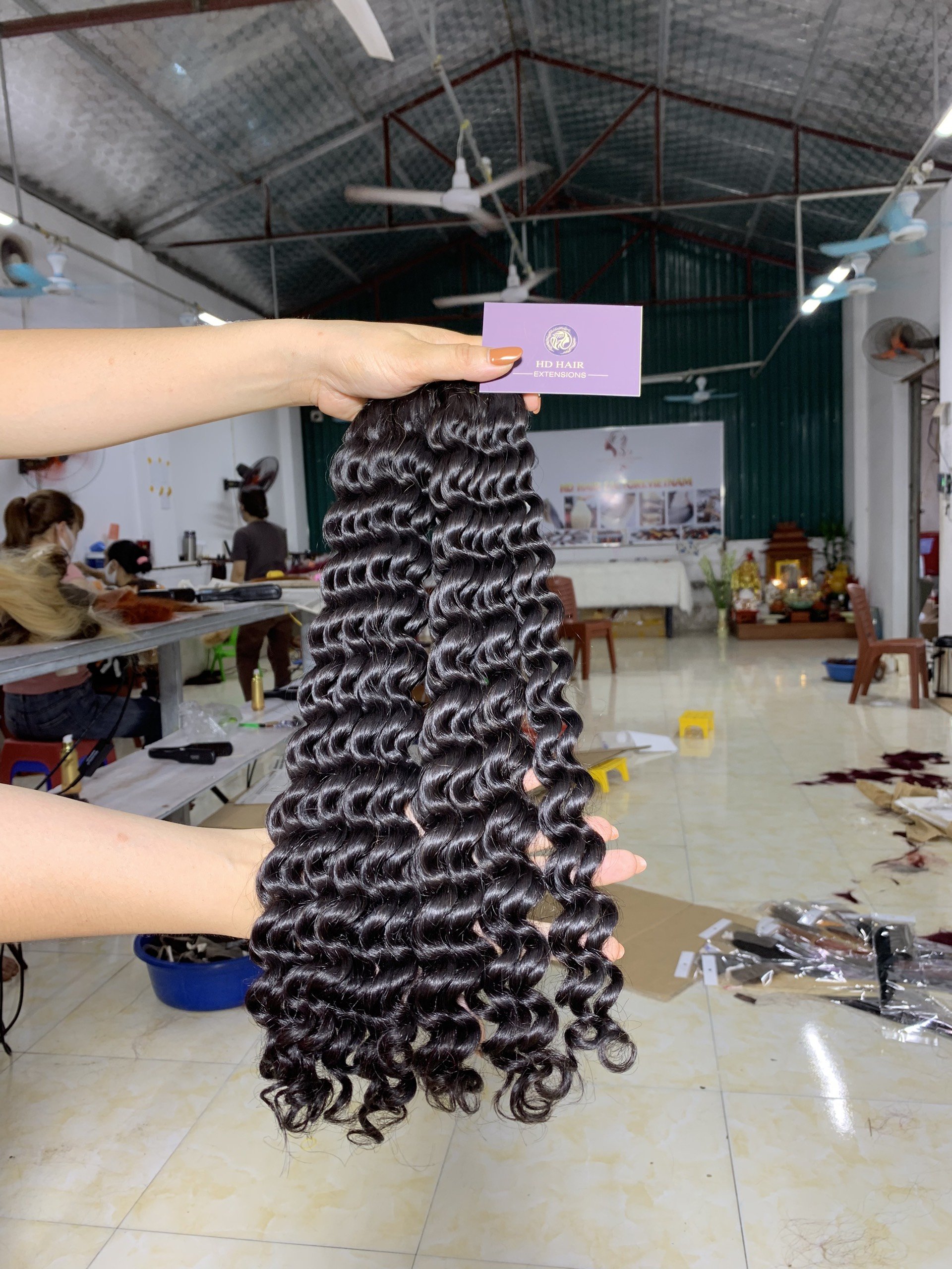 Wholesale Natural raw Vietnamese hair burmese curly tape in hair extensions 100% human hair