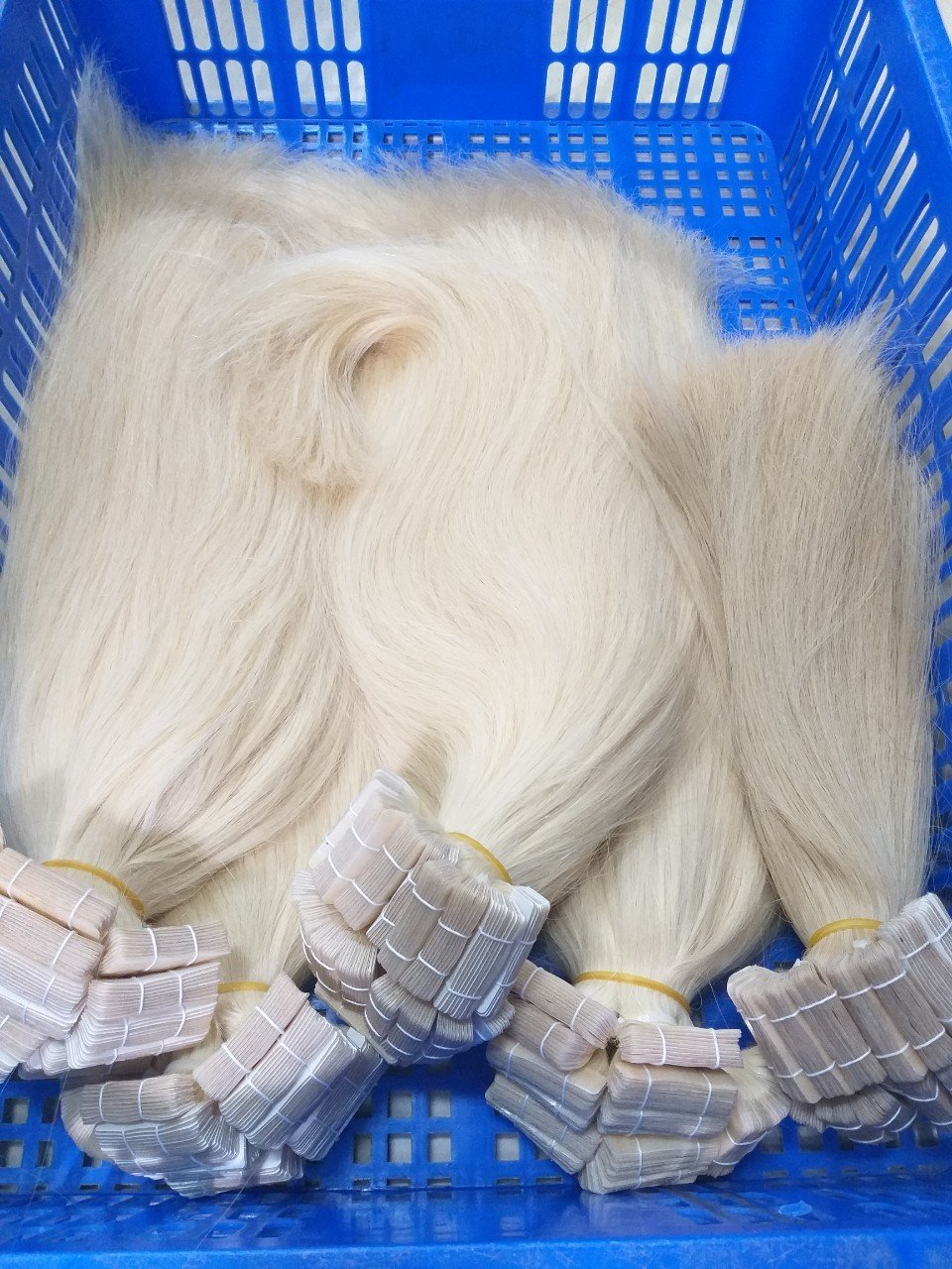 Double Drawn 100% Virgin Remy Tape-In Hair Extensions Best Price in Bulk for Export 100% Human Hair for Extensions