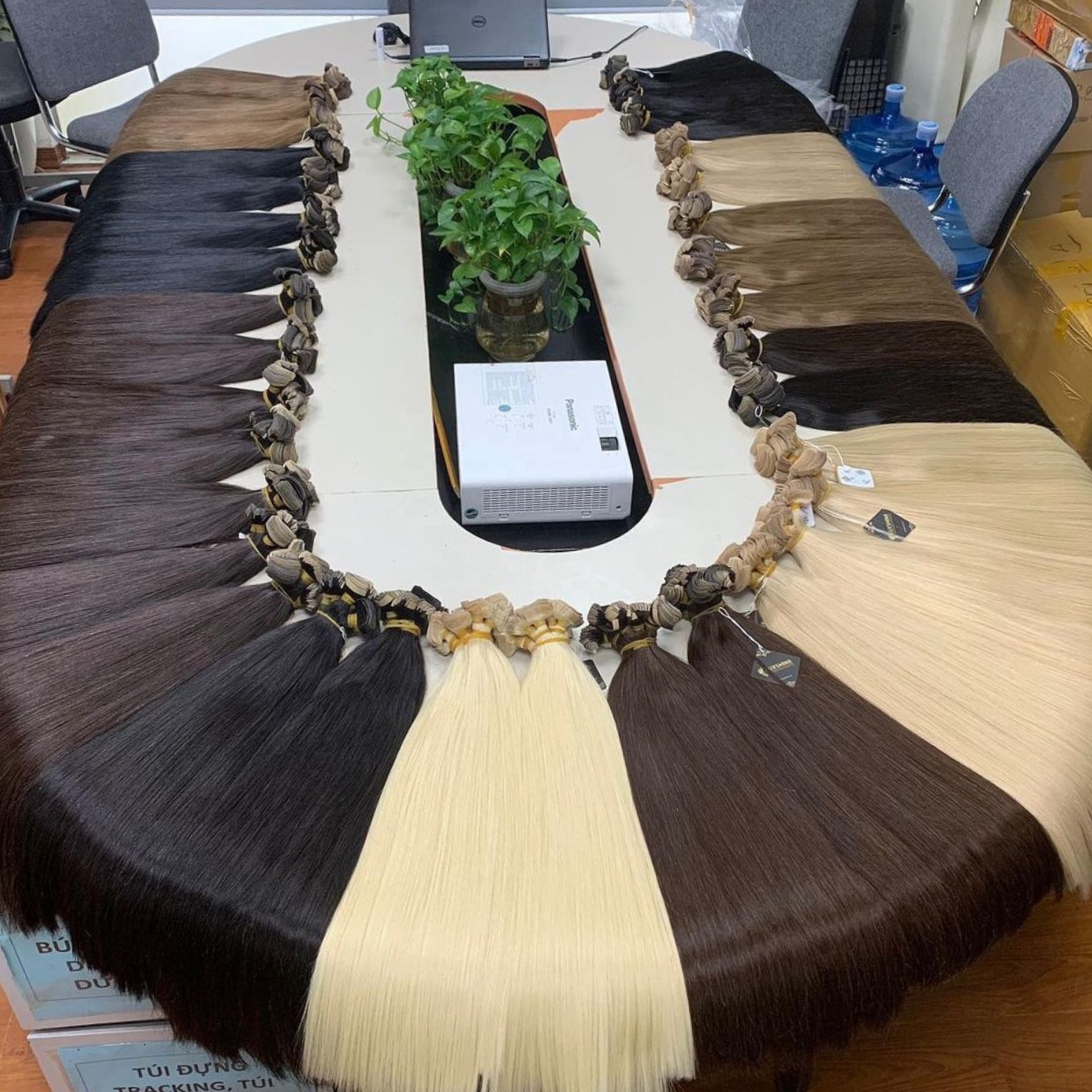 Best Raw Vietnamese Human Hair Extensions Basic Colors Normal Tape Straight With Standard Double Drawn From Luxshine Hair