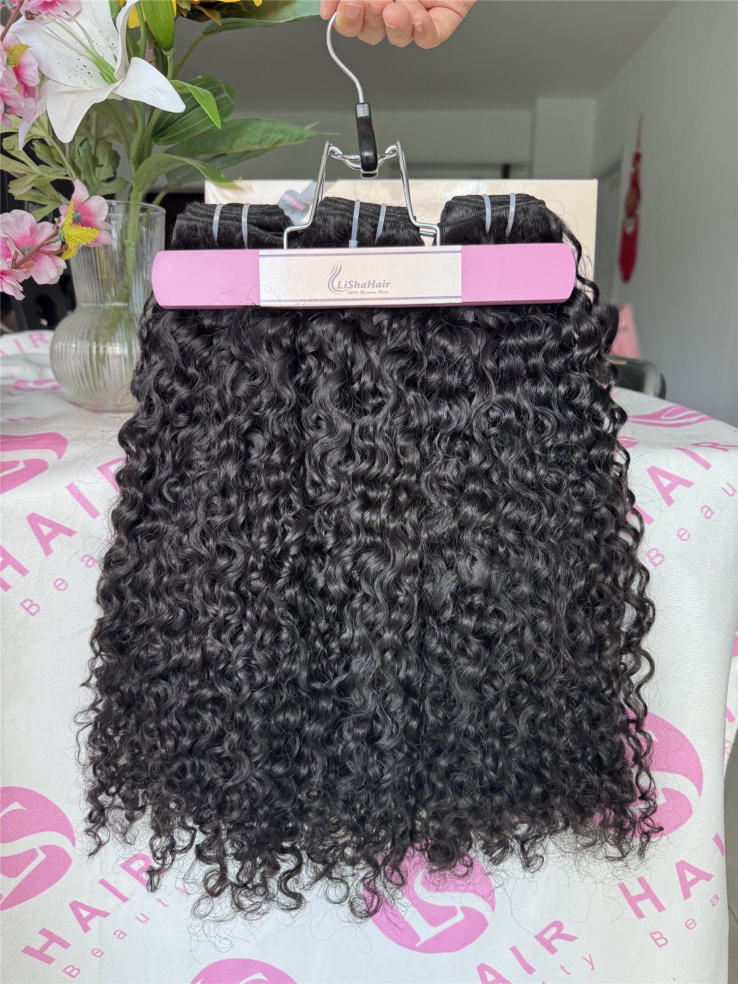 Unprocessed Burmese Curly Bundles Raw human hair Natural Color One Donor Cuticle Aligned hair Weft For Black Woman Wholesale
