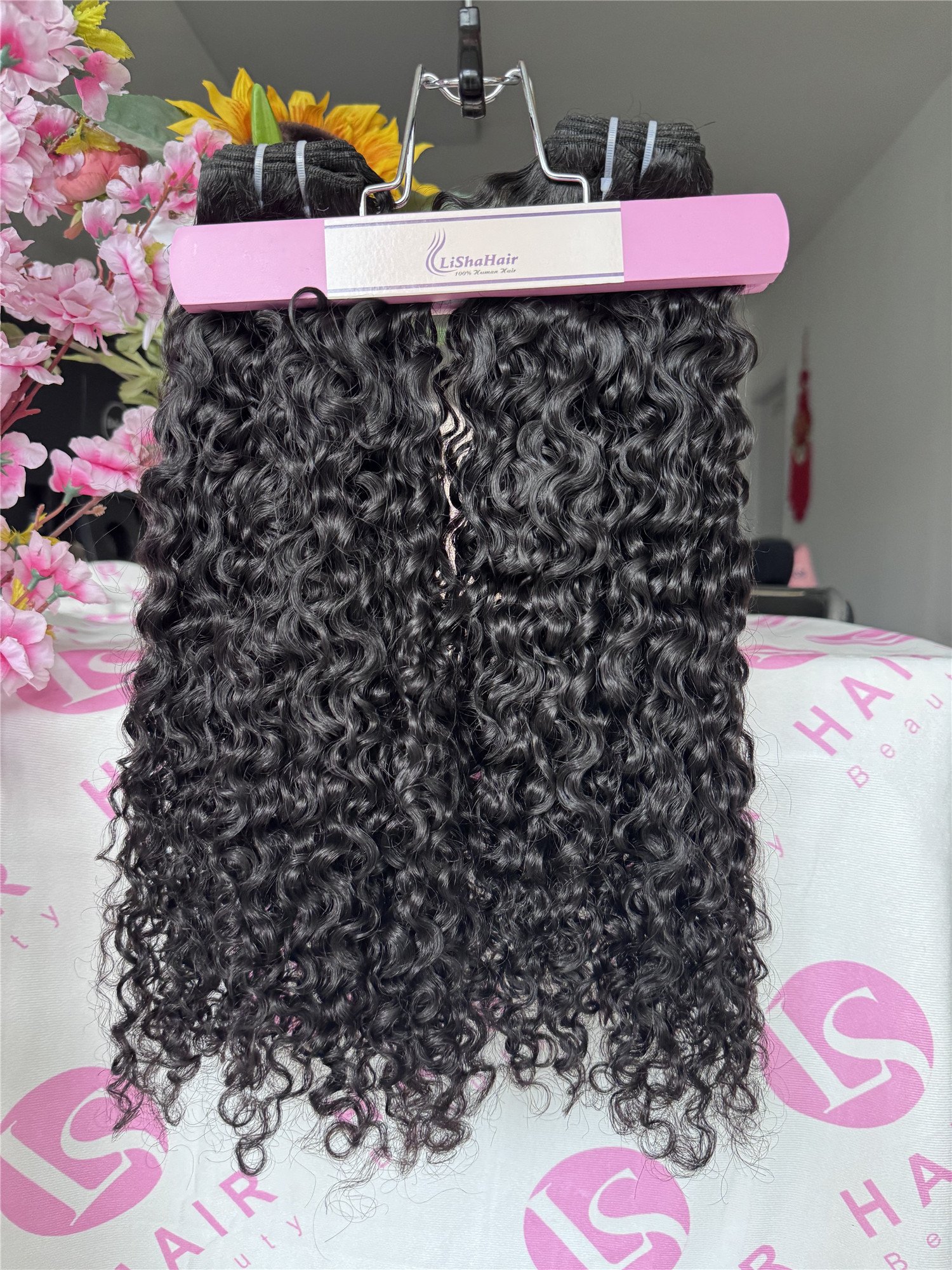 Unprocessed Burmese Curly Bundles Raw human hair Natural Color One Donor Cuticle Aligned hair Weft For Black Woman Wholesale
