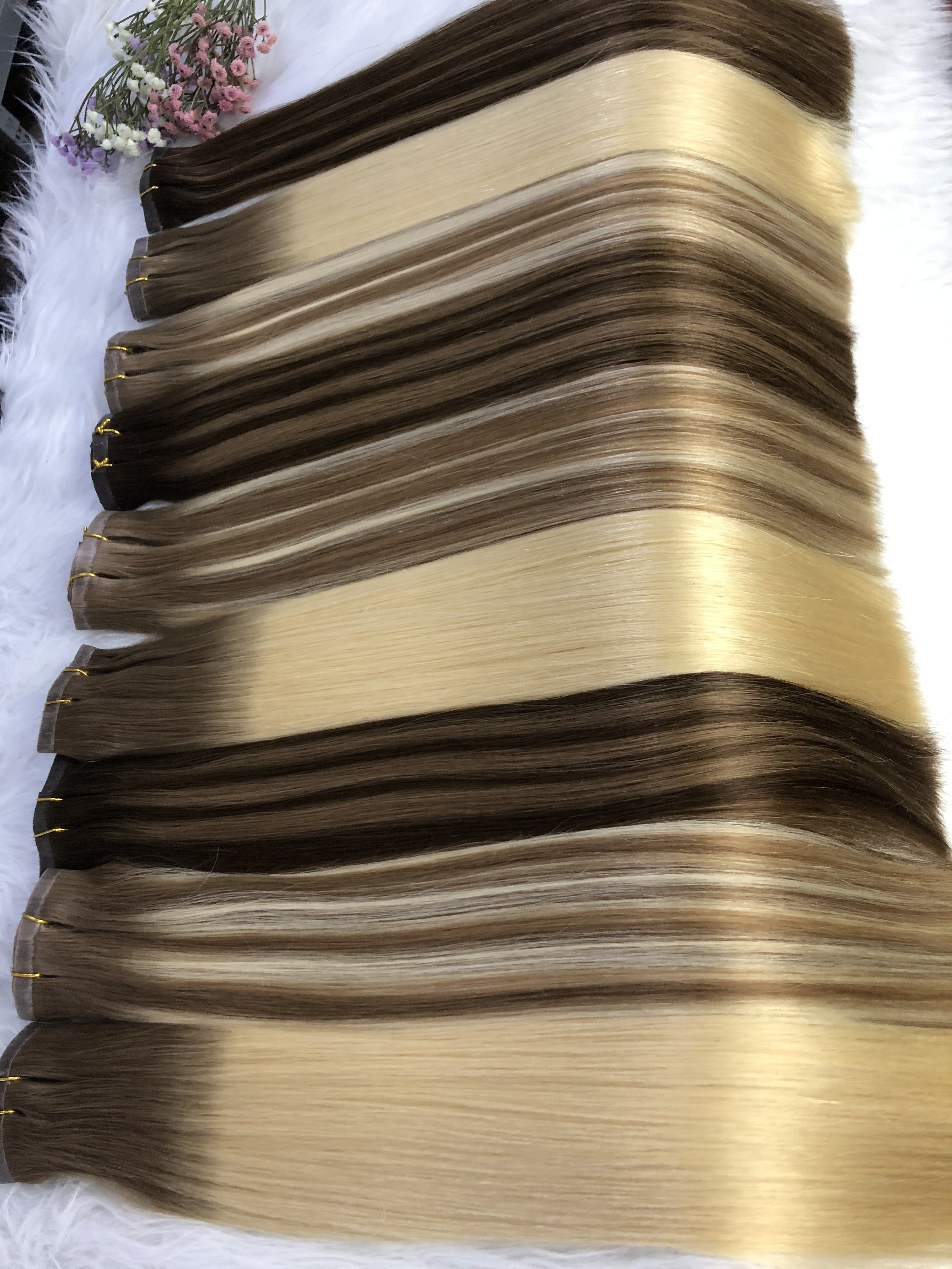 Hot selling wholesale russian seamless clip in remy hair double drawn cuticles aligned human hair extensions clip in