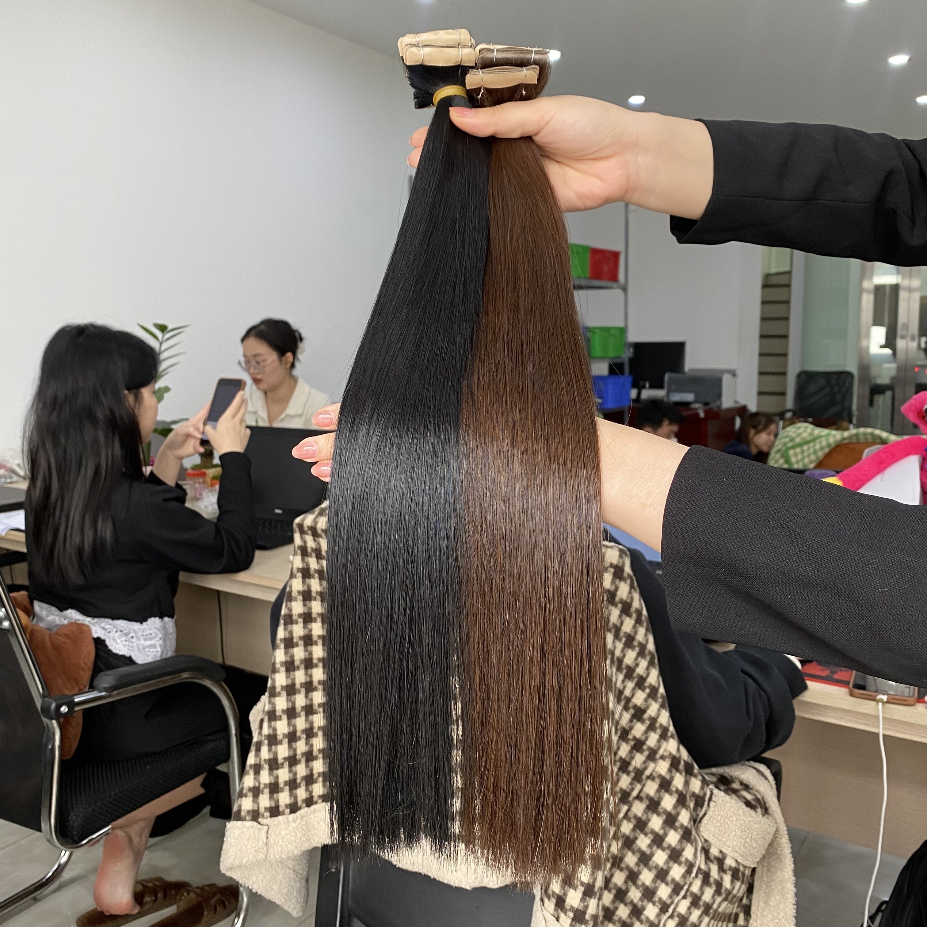 Wholesale Invisible Tape In Hair Extensions Remy 100% Human High Quality Hair Virgin Vietnamese Cuticle Aligned Raw Unprocessed