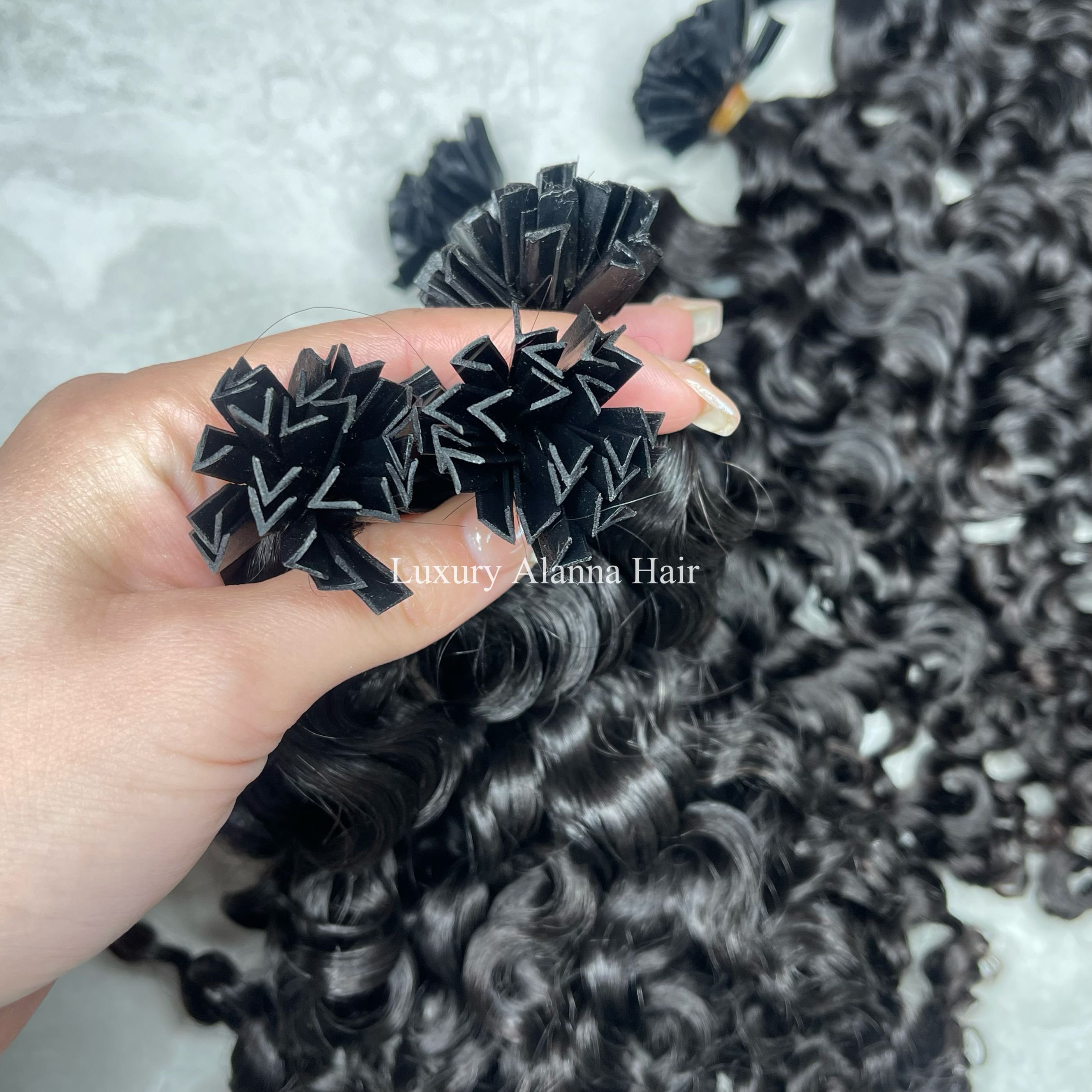 New Arrival 100% Raw Human Virgin Cambodian Cuticle Aligned Hair Soft Textures 3b Curly Keratin V K Tip Hair Extensions