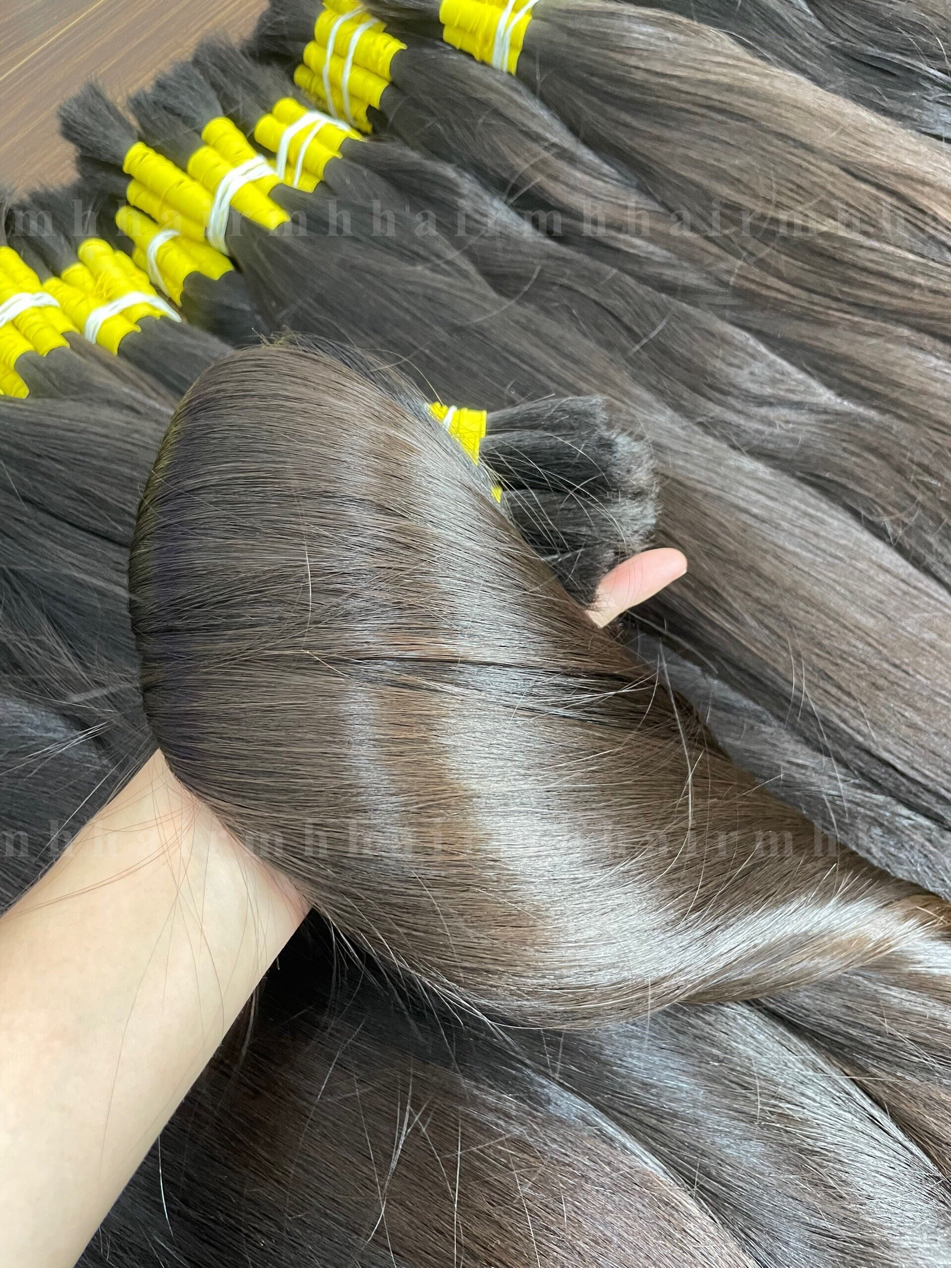MH High Quality 100% Raw Human Hair Extentions Bundles Silky Straight Bulk from Vietnamese No Tangle Human Hair Weaving