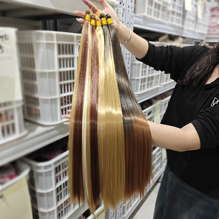 Julianna Hot Sale Wholesale 22 Inches 150g Ombre Mix Color Smooth Silky Synthetic Bone Straight Braiding Hair Extension