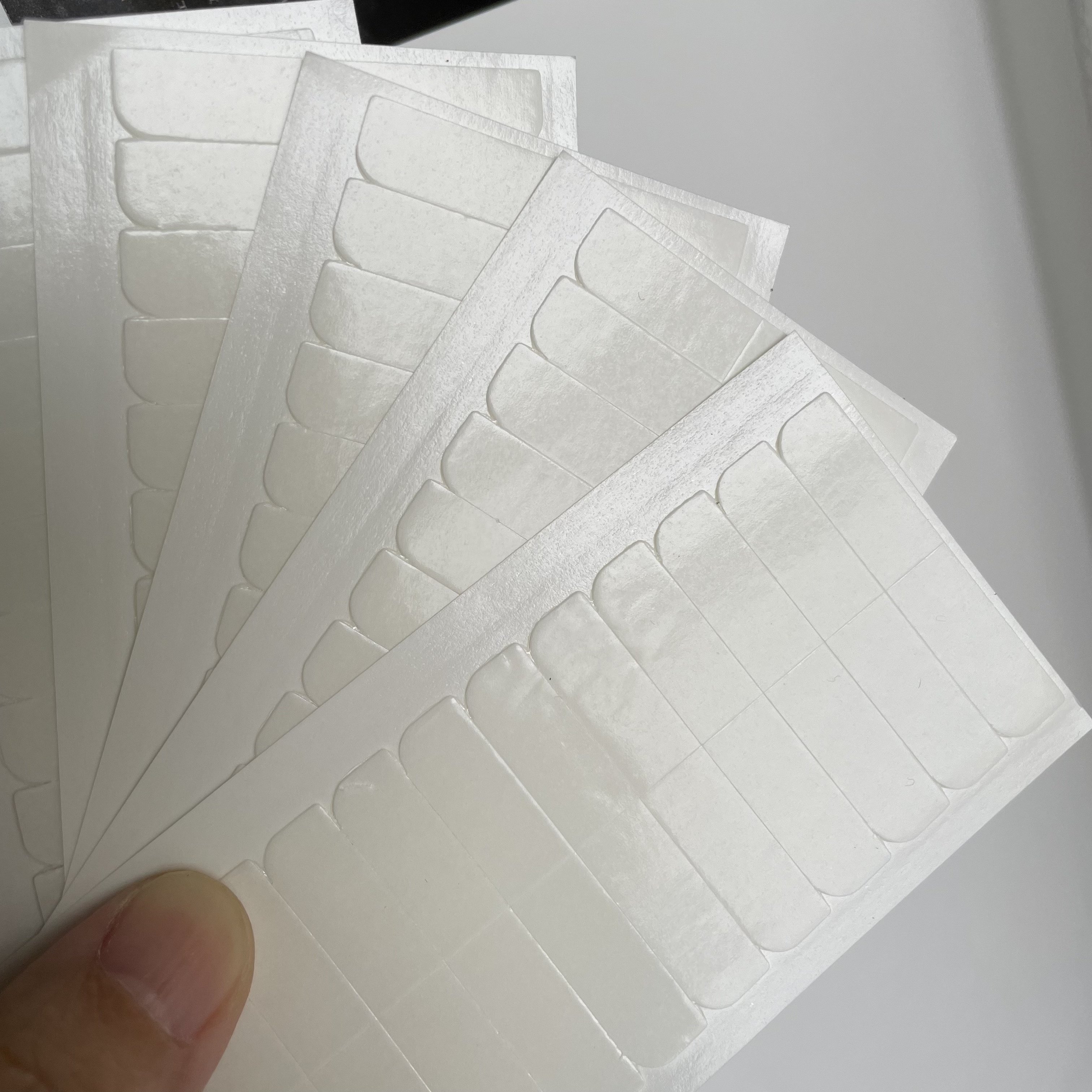Diluxe Wholesale Raw Invisible Tape In Extensions 100% Human Raw Free Chemical Burmese Curly Water Wave Hair Vendor