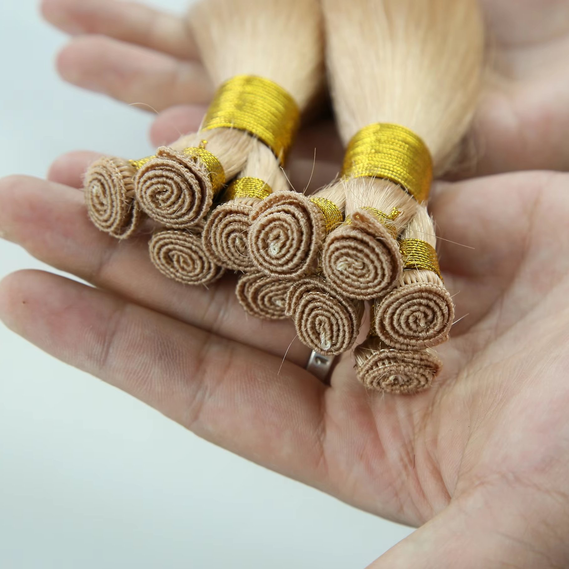 China supply 100 European virgin unprocessed hand tied hair extensions human hair seamless weft