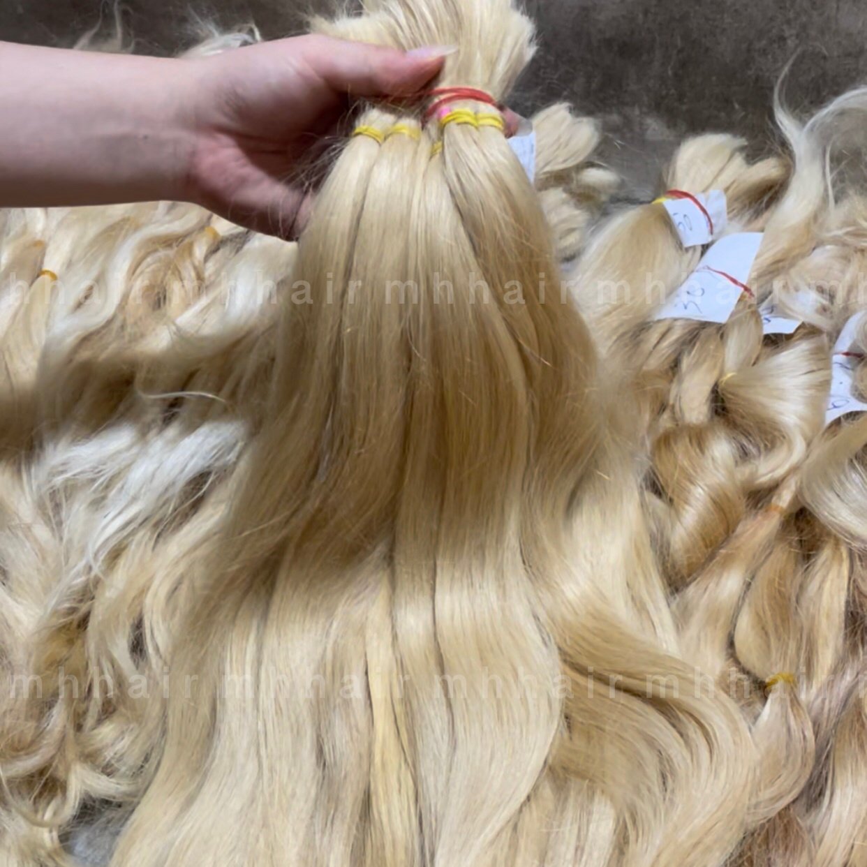 Top Quality Bulk Blonde Human Hair Extensions Straight Wholesale Cuticle Aligend Can Dyed to Highest Color #613