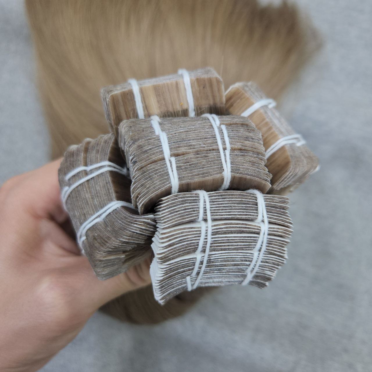 100% Virgin Human Hair Tape Ins Hair Invisible Tape Remy Hair Extensions Wholesale Top Quality Vietnamese Premium Blonde Color