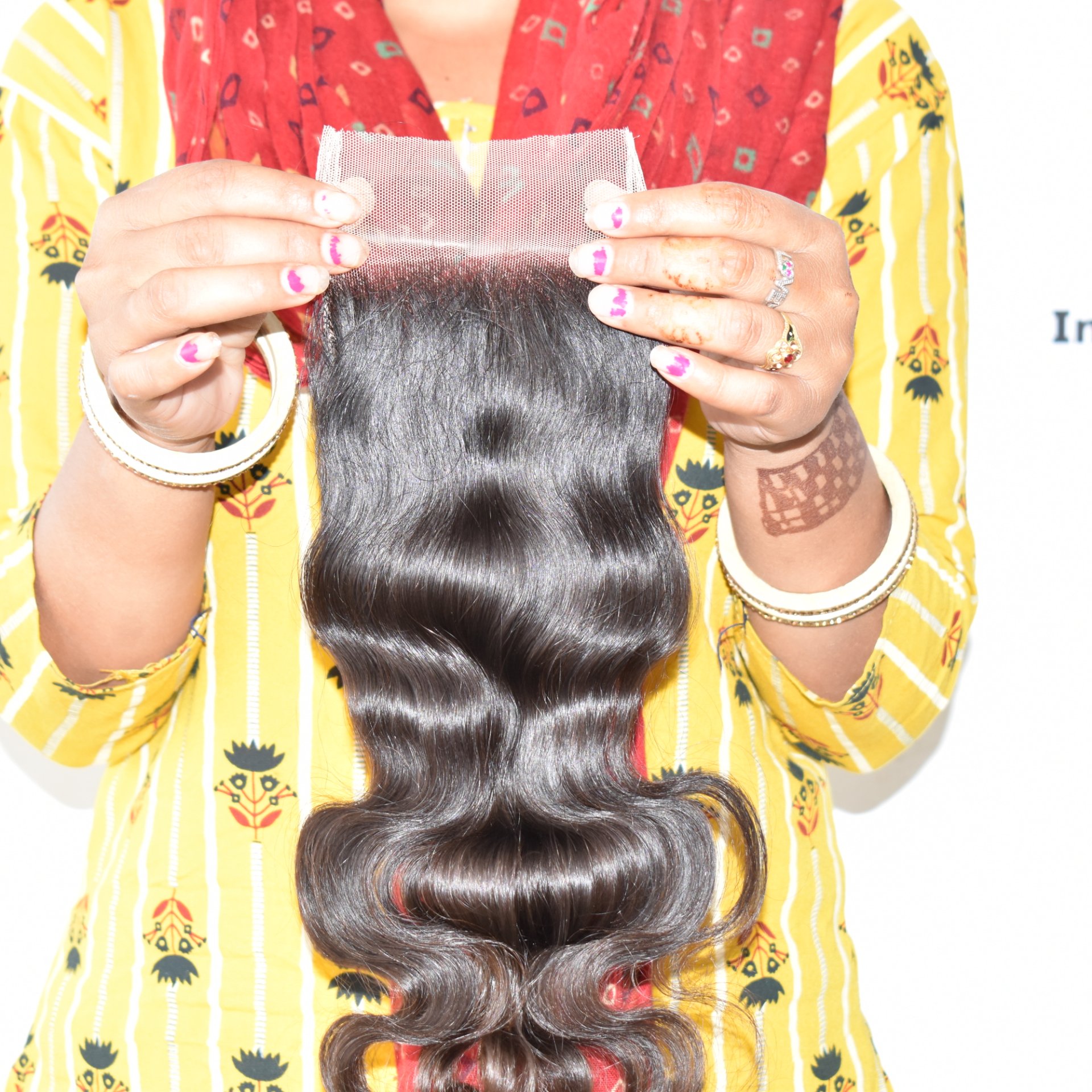 Raw virgin wholesale price unprocessed natural body wave 6*6 closure Malaysian human hair extensions