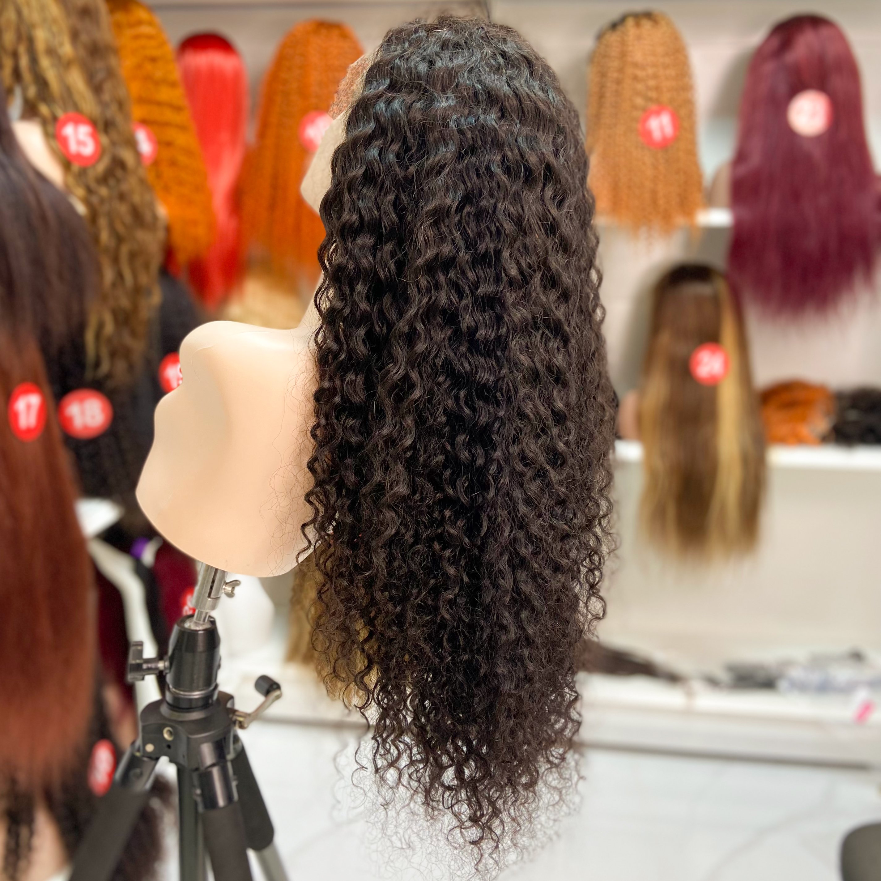 Wholesale Best Quality Human Hair 250% Density HD Lace Frontal Wig 100% Virgin Human Hair Water Wave Wigs