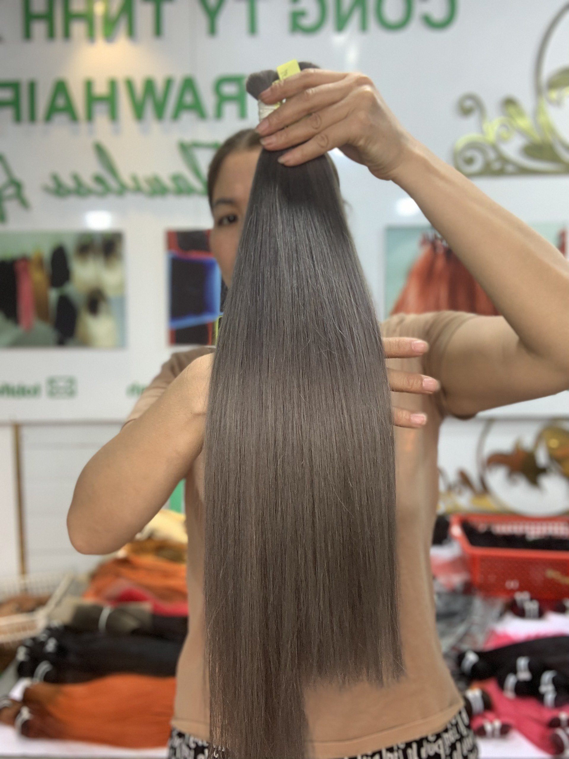 Direct Factory Bulk 100% Vietnamese Remy Human Hair Extensions Soft Wave Style 30 Inches Stretched Length Colored at Cheap Price