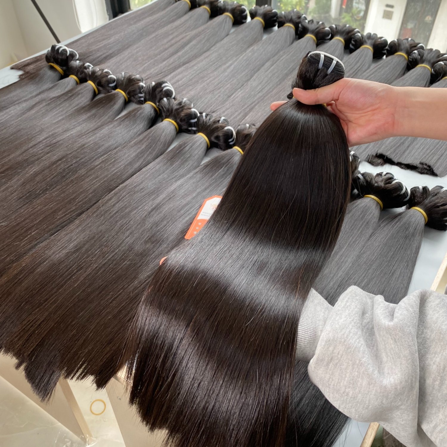 Wholesale Pure Raw Unprocessed Virgin Hair, Bone Straight Hair Bundles Natural Color 100% Vietnamese Hair Extensions