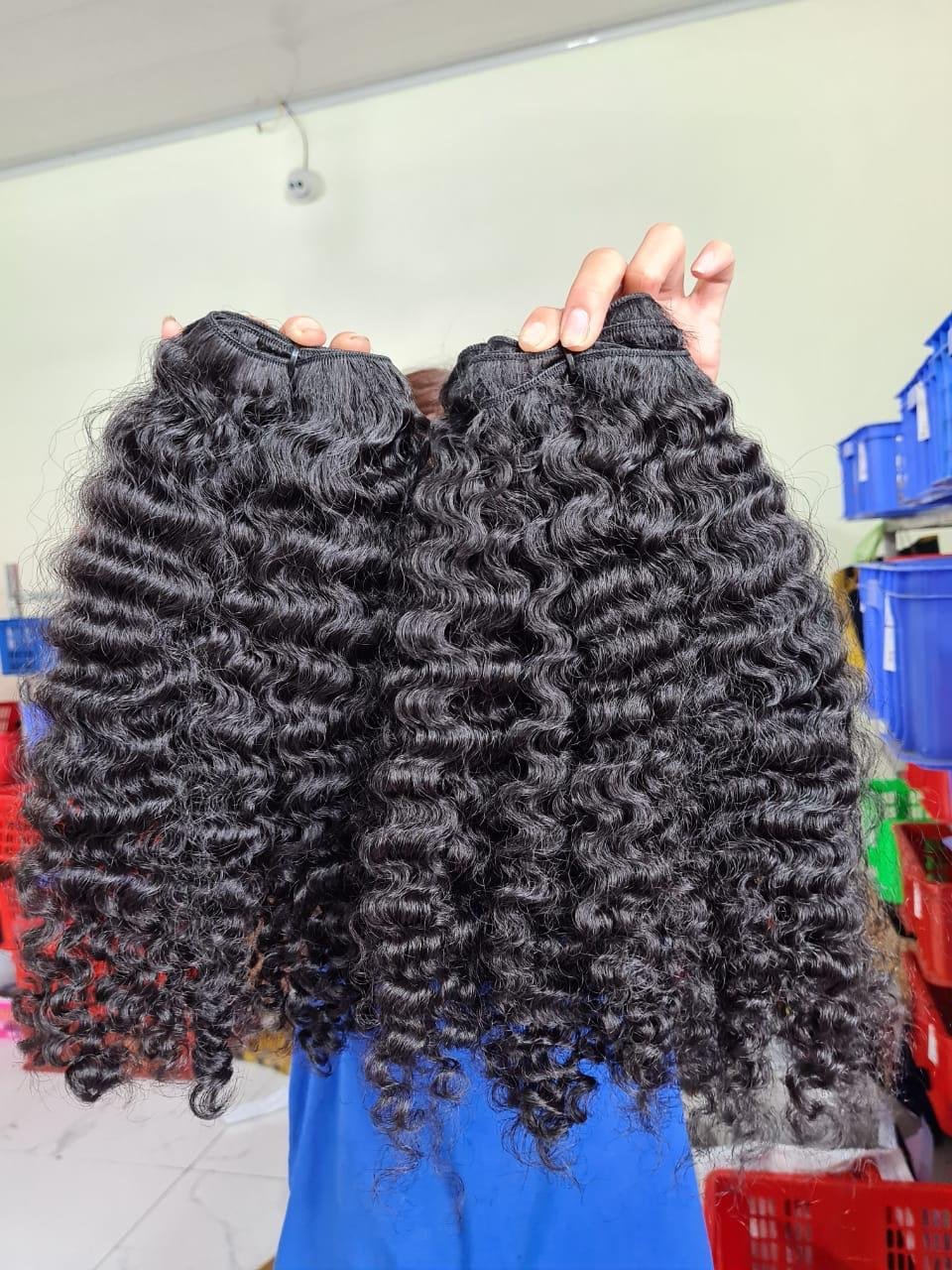 Hair bundles with closure is the perfect combination that gives you full hair coverage. Many textures of 100% human hair bundles